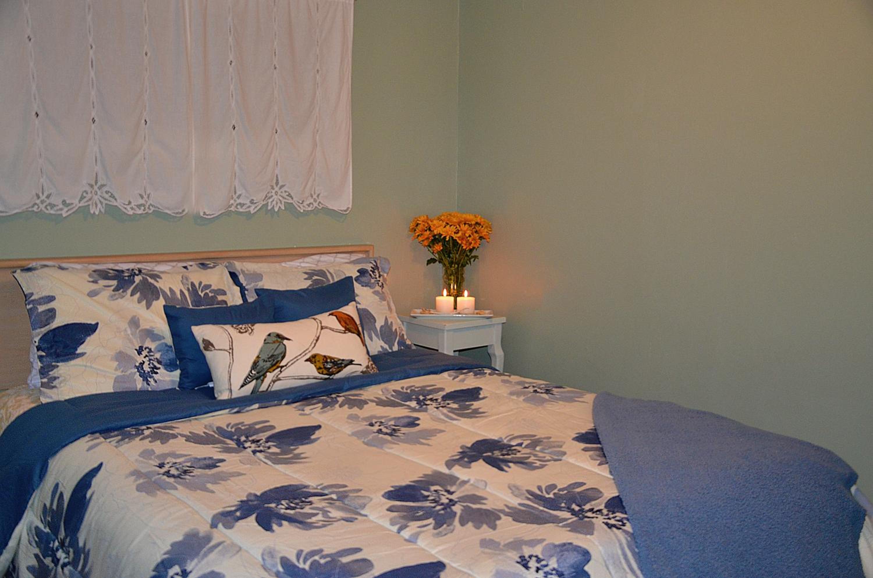 Standard Queen Suite