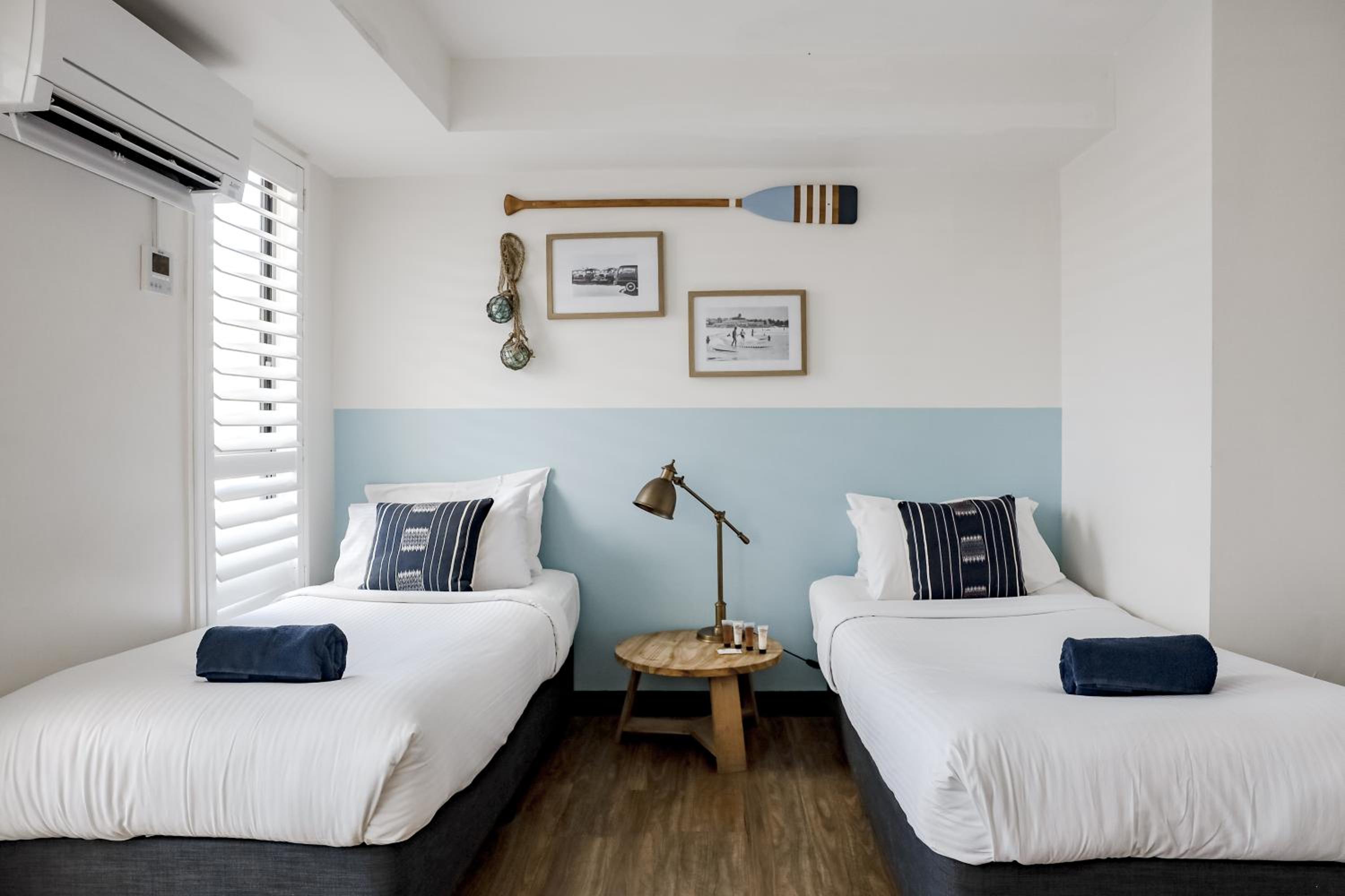 Twin Room with shared Bathroom