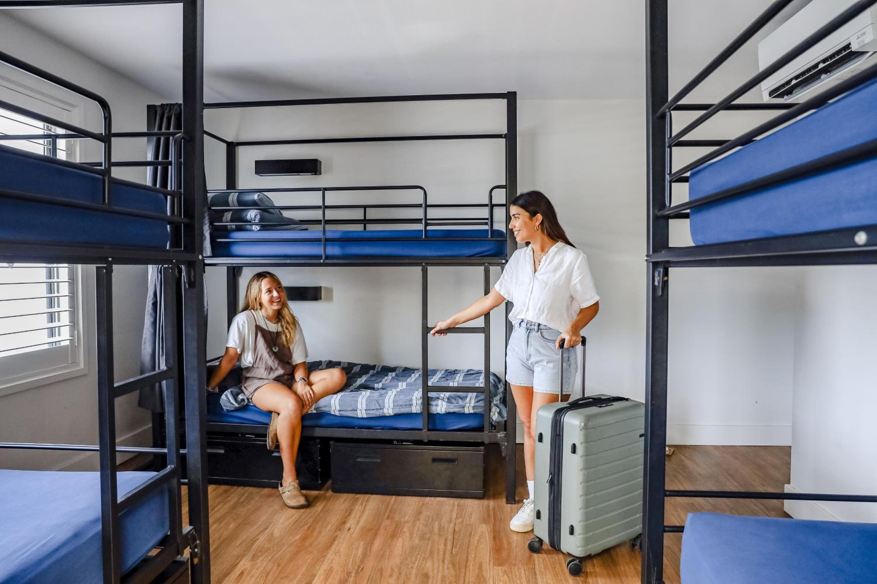 Bed in 6-Bed Mixed Dormitory Room