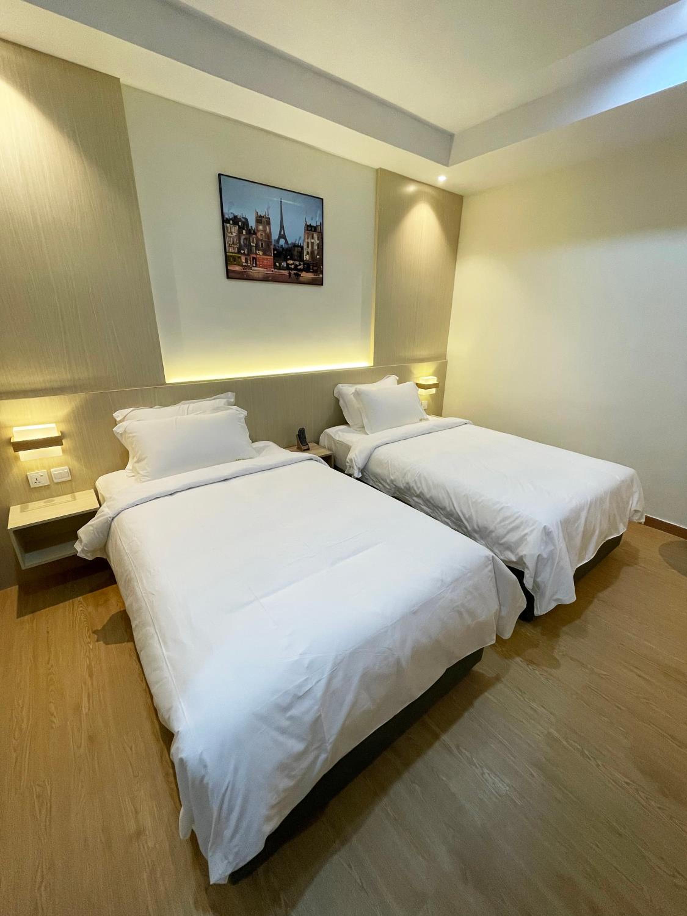 Superior Twin Room - Photo 3