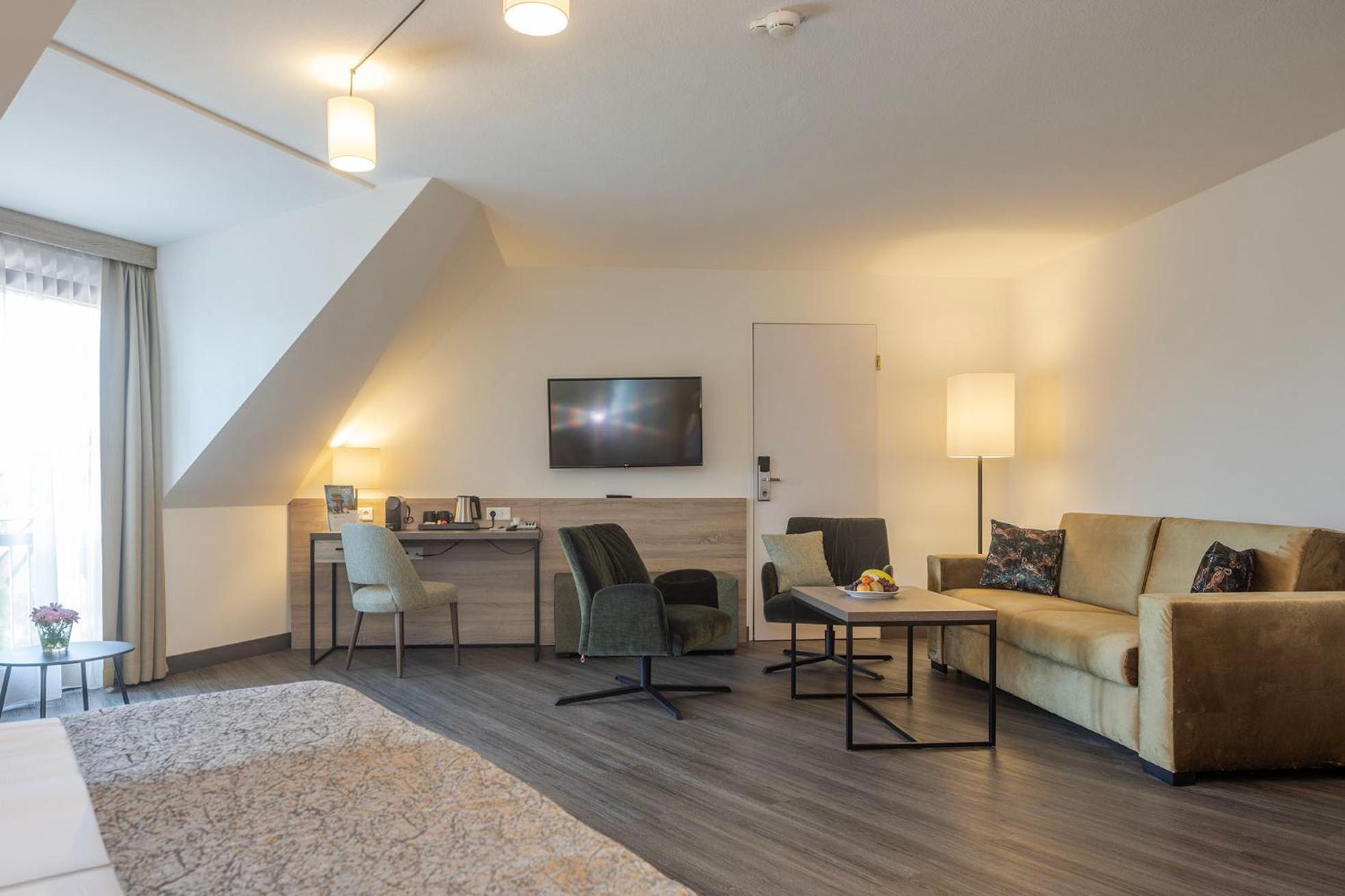 Junior Suite with Garden View