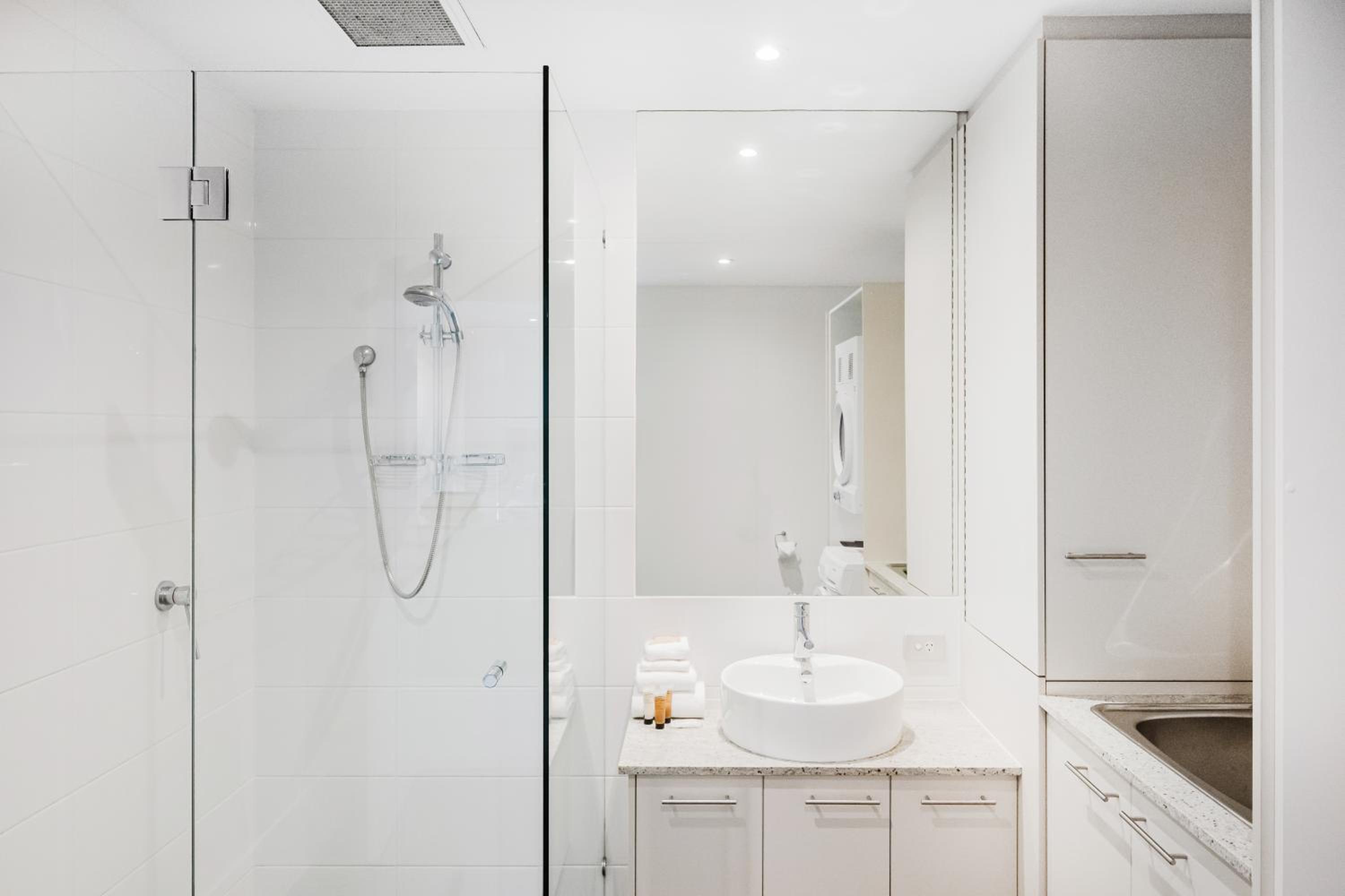 Two Bedroom Deluxe Marina Apartment