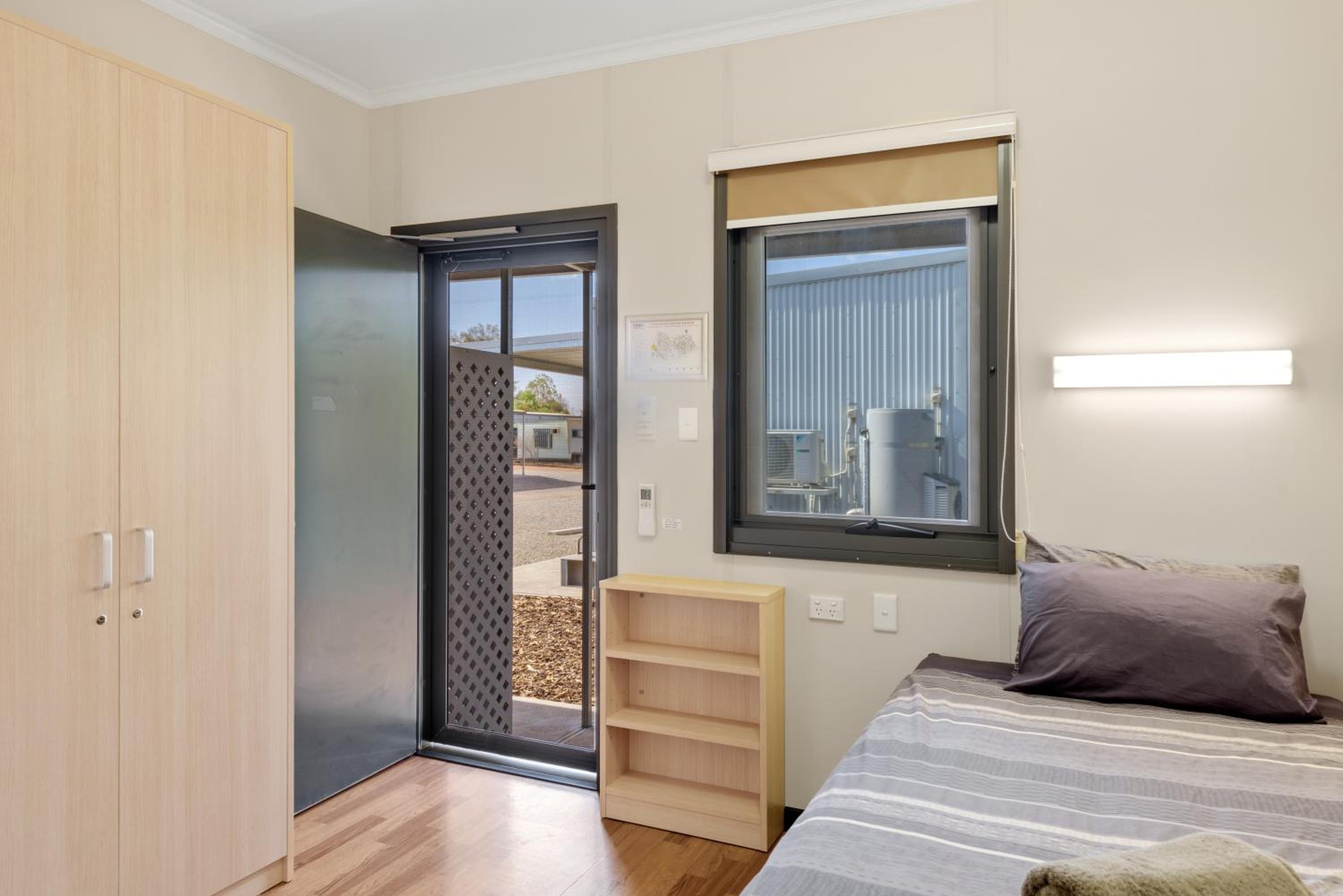 Standard Accessible Room - Photo 4