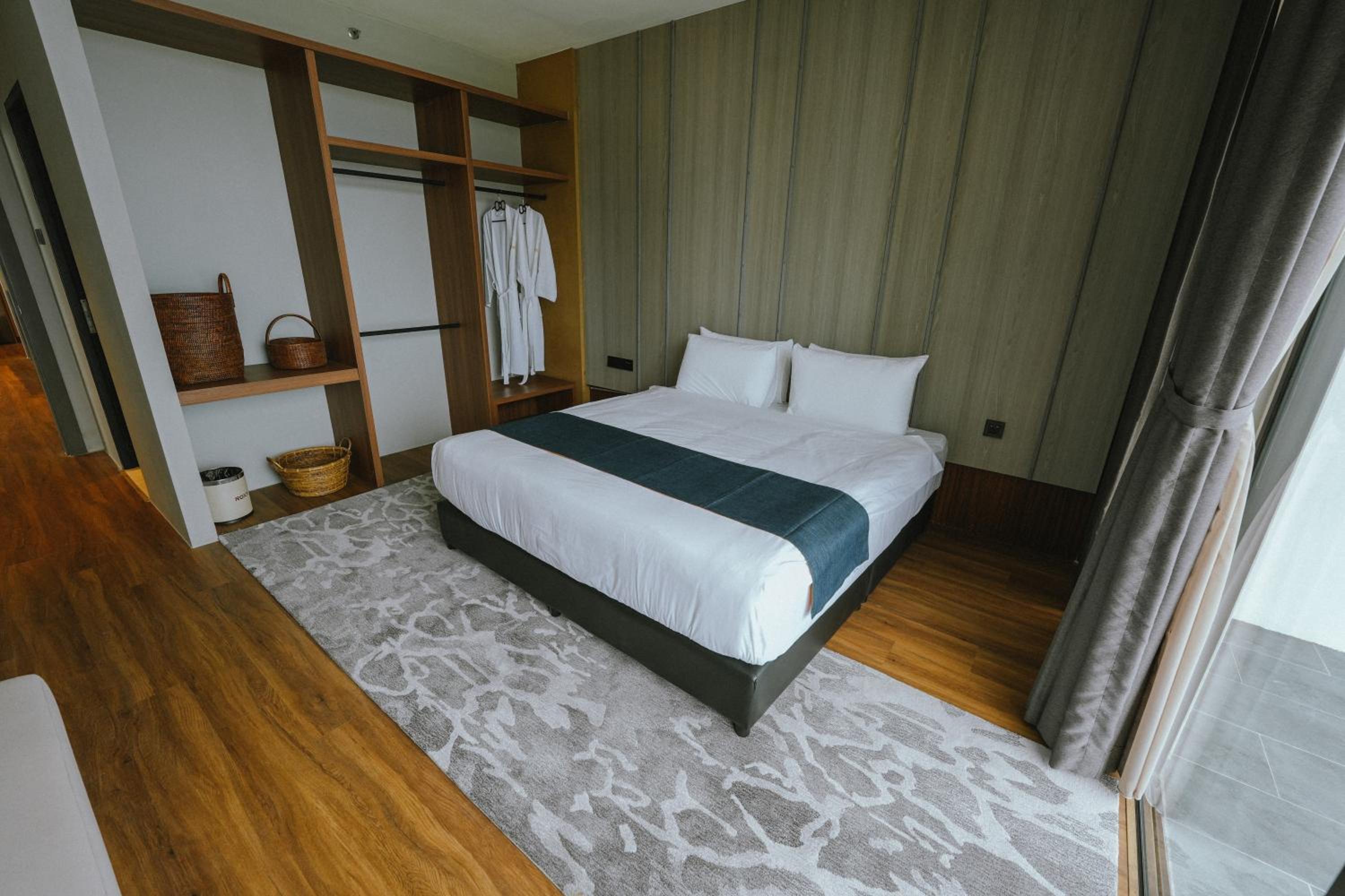 Standard Suite - Photo 1