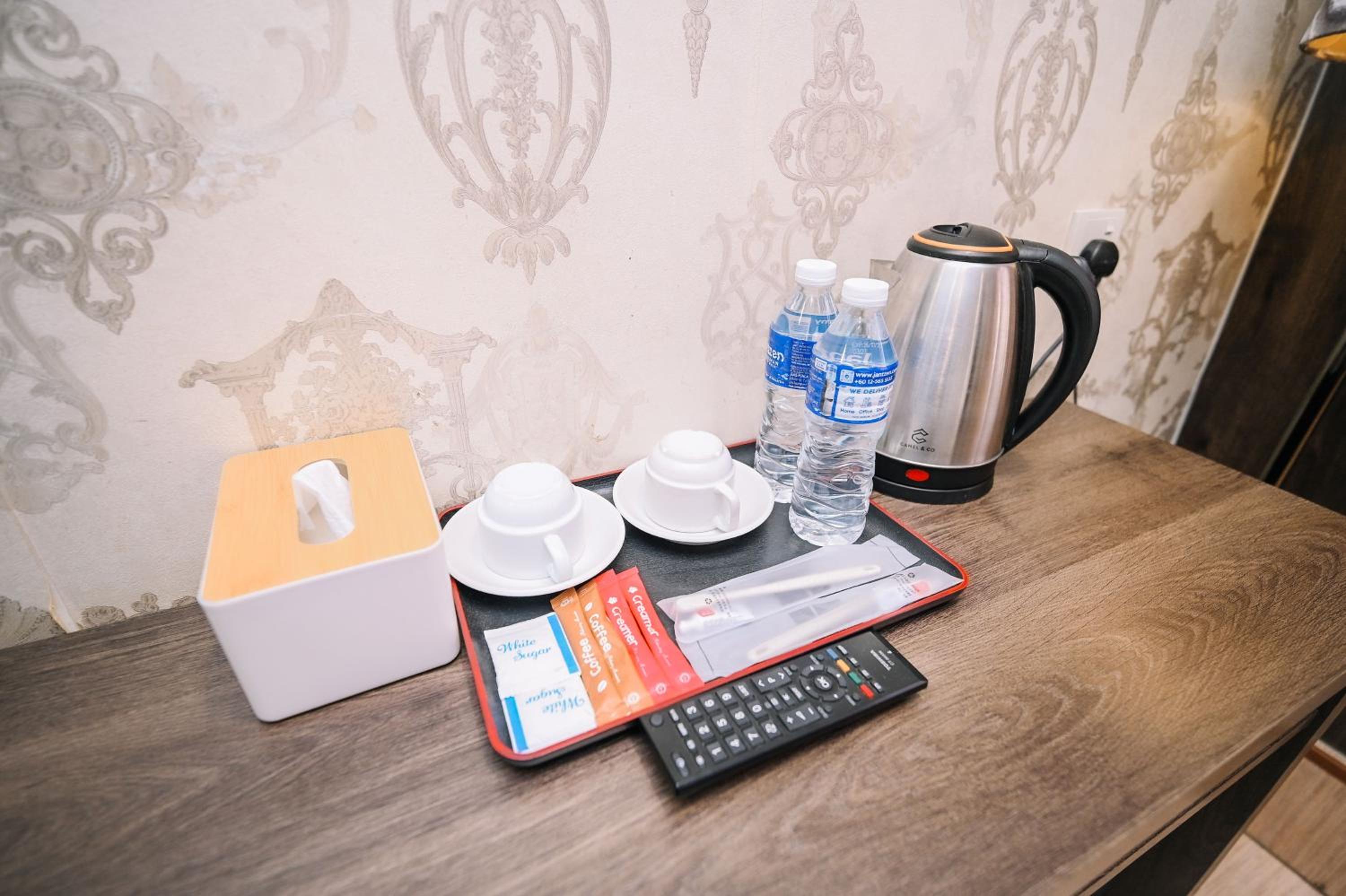 Deluxe King Room - Photo 6