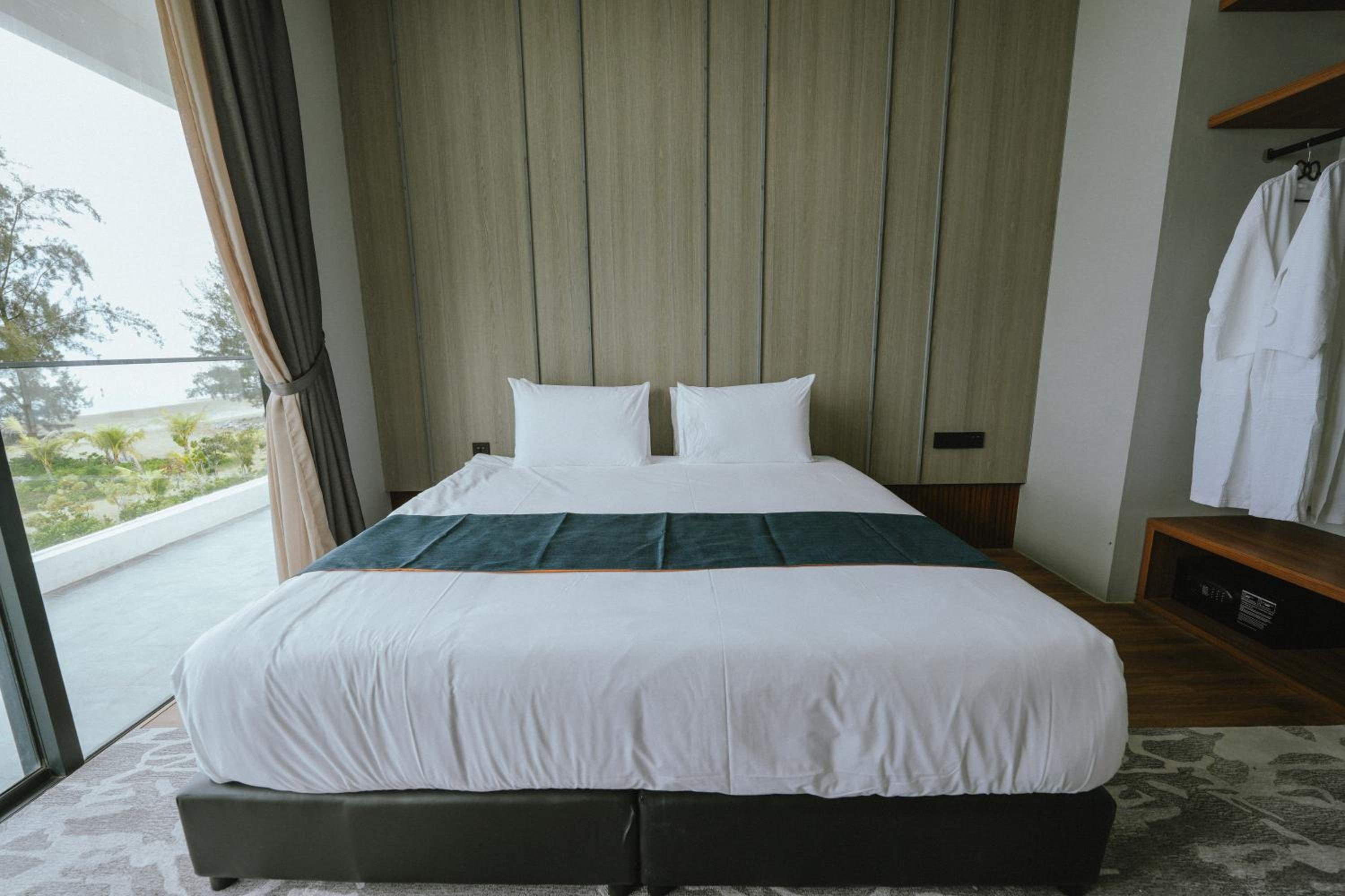 Standard Suite - Photo 2