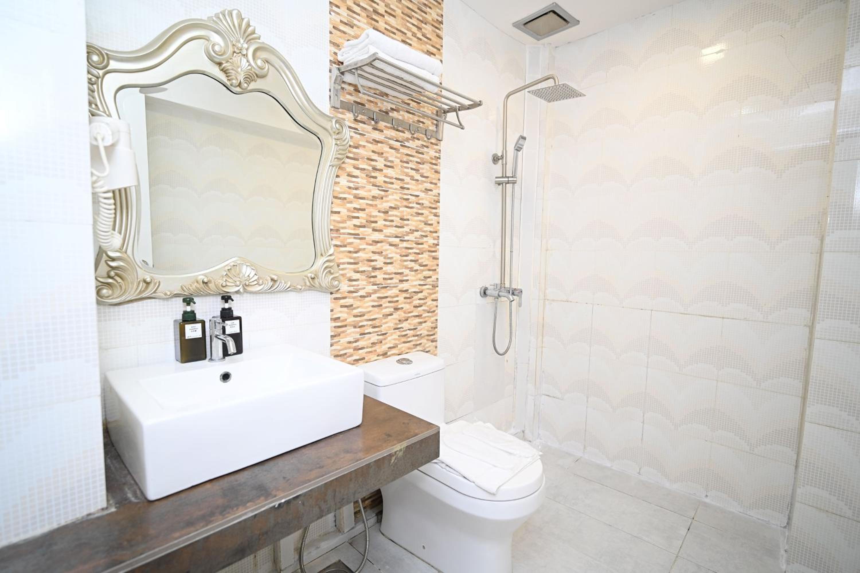 Deluxe Twin Room - Photo 5