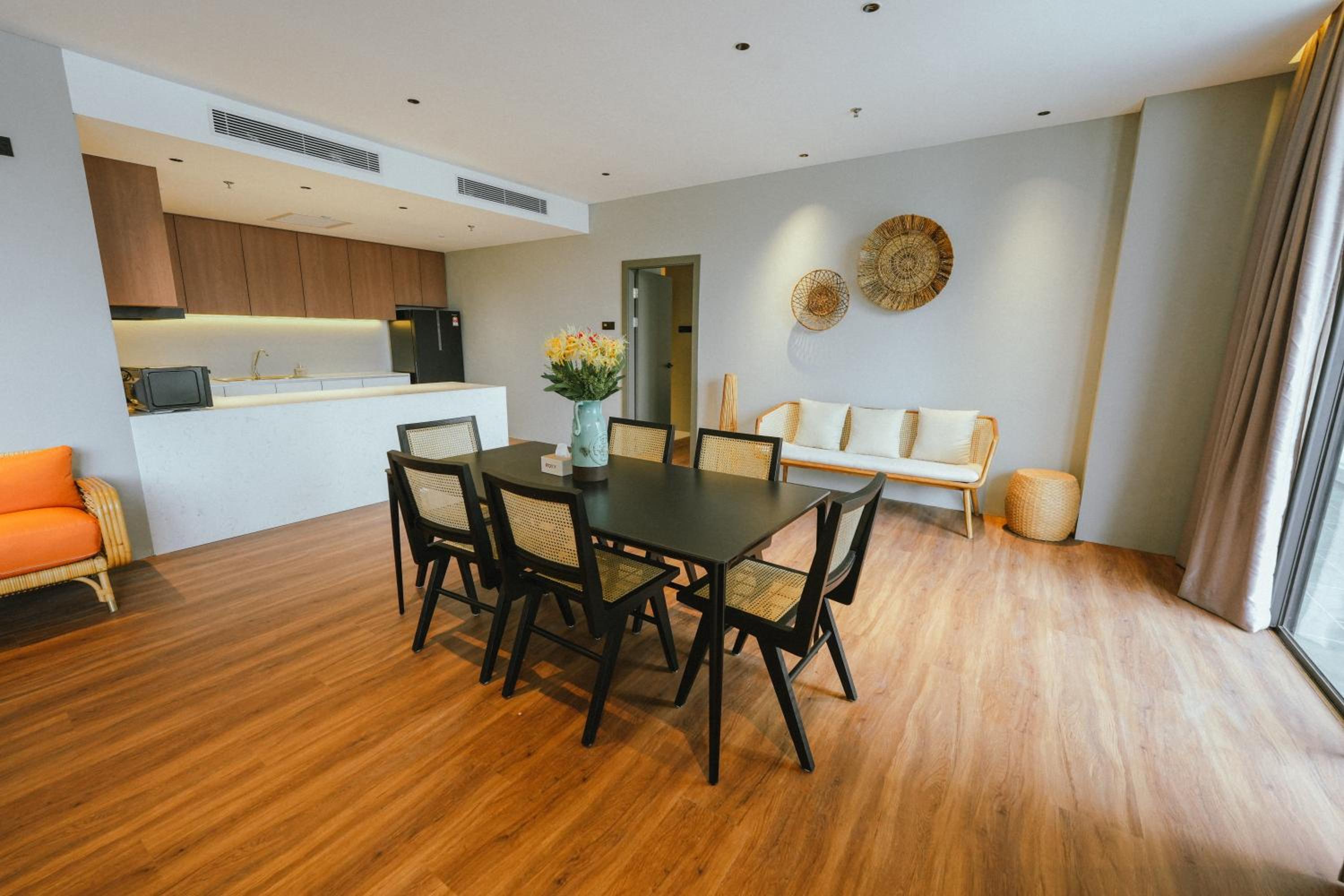 Deluxe Suite - Photo 16