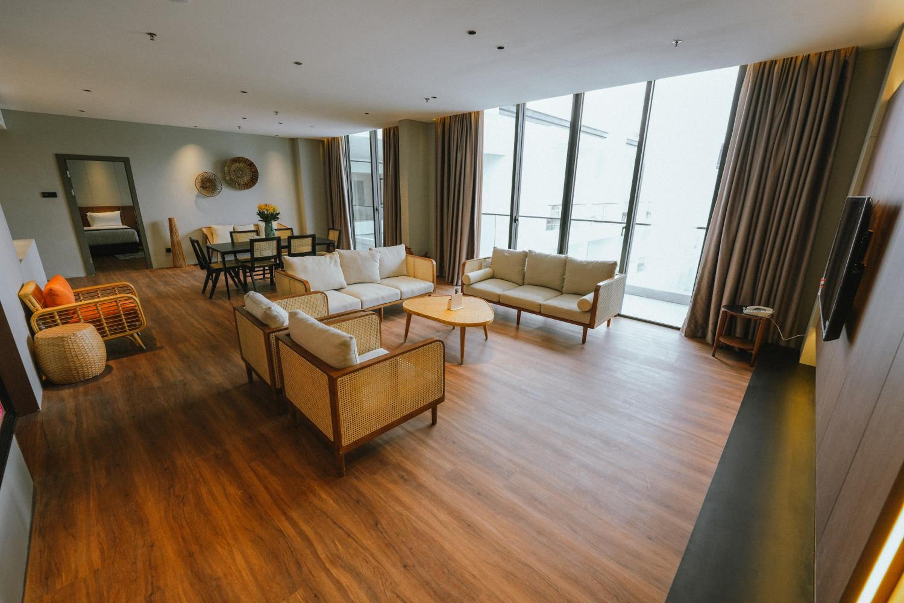 Deluxe Suite - Photo 21