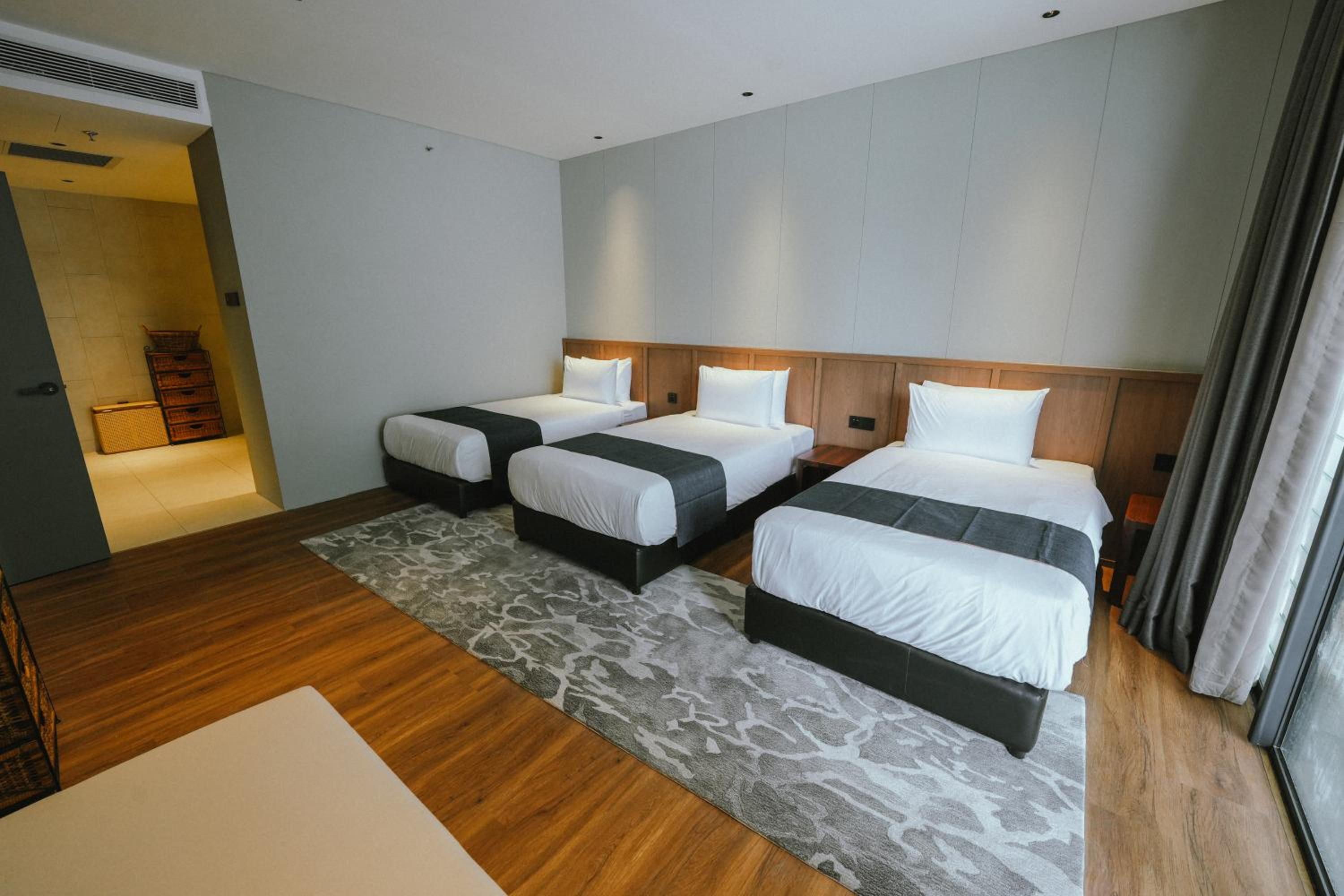 Deluxe Suite - Photo 20