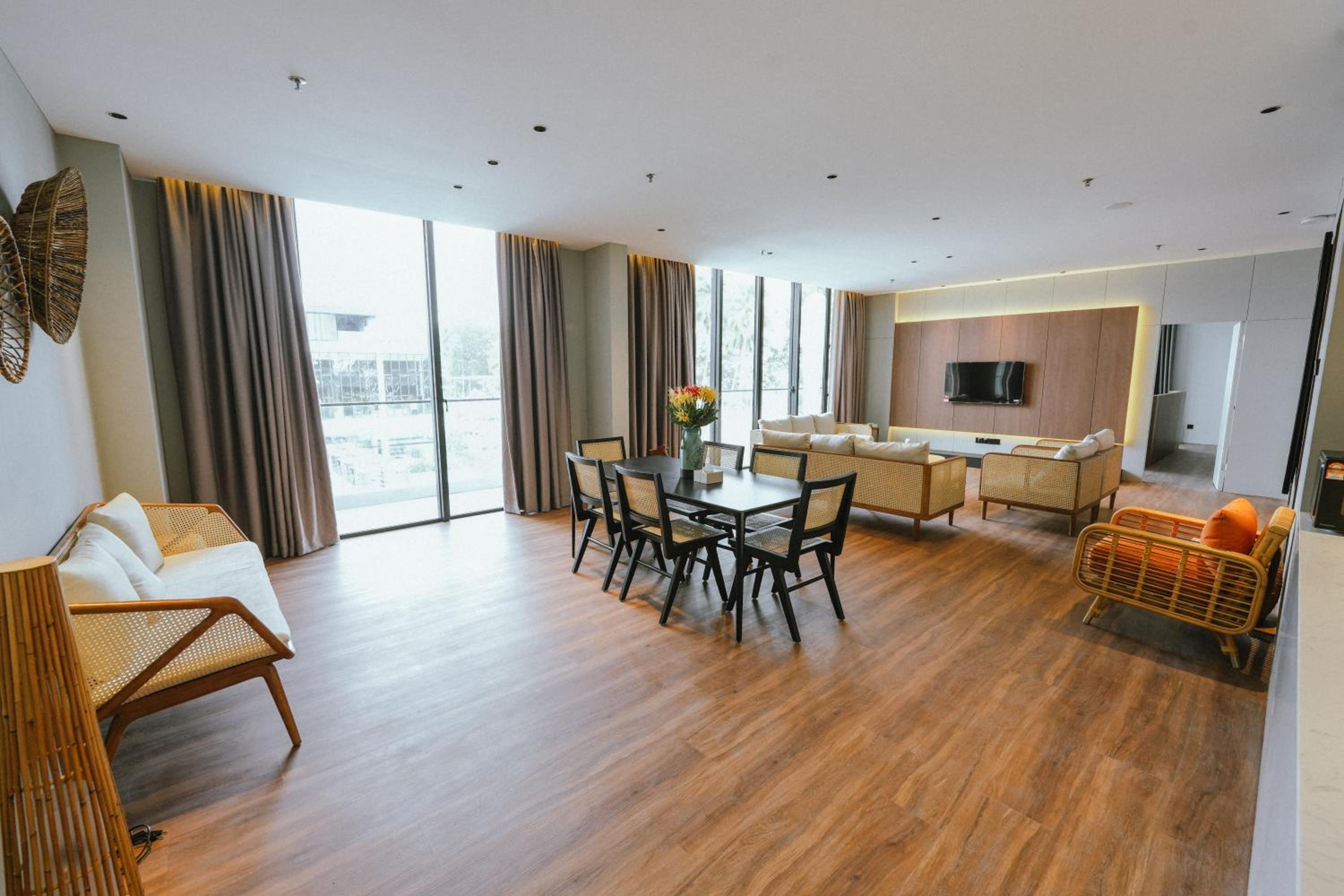 Deluxe Suite - Photo 24
