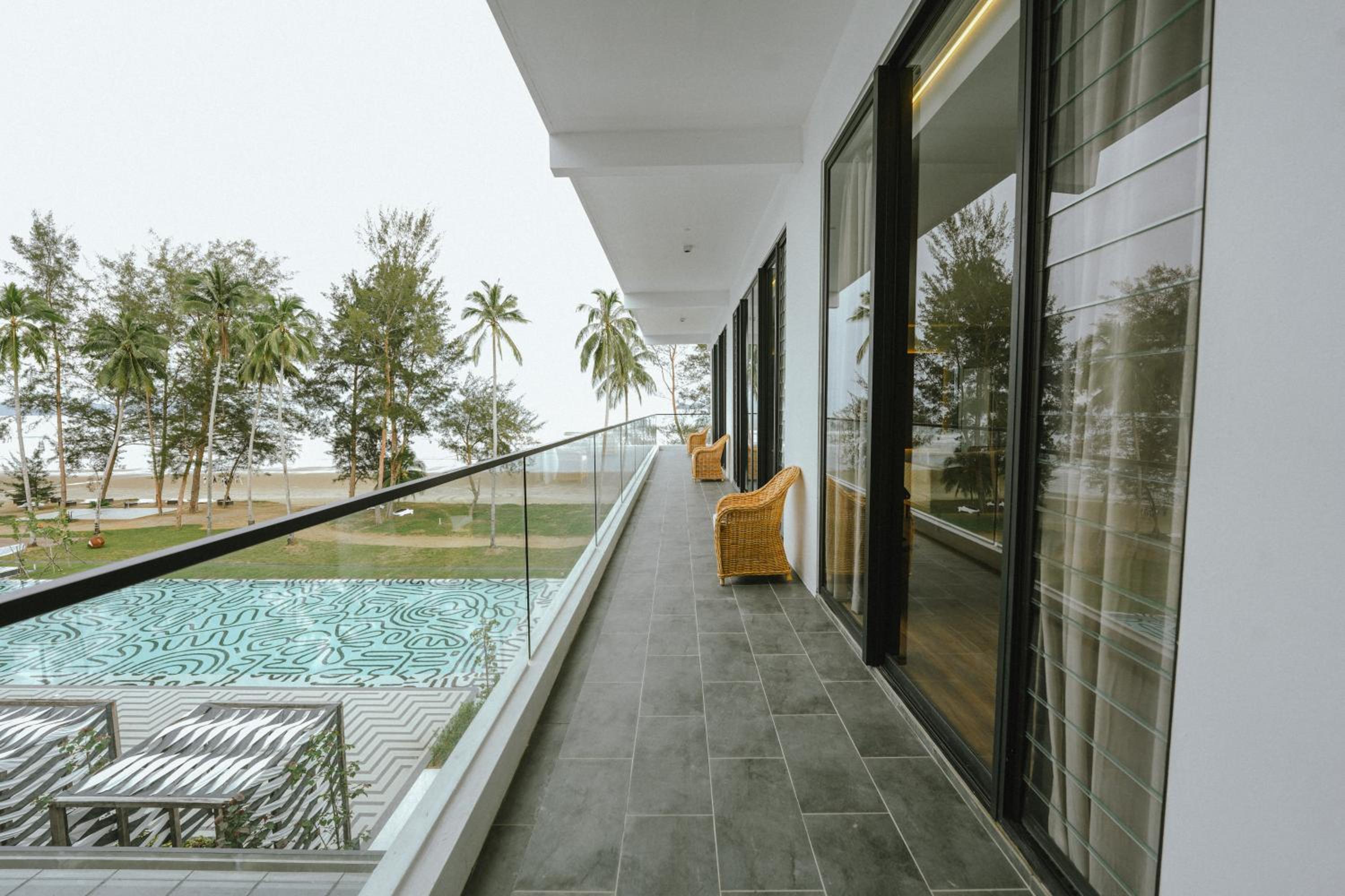 Deluxe Suite - Photo 34