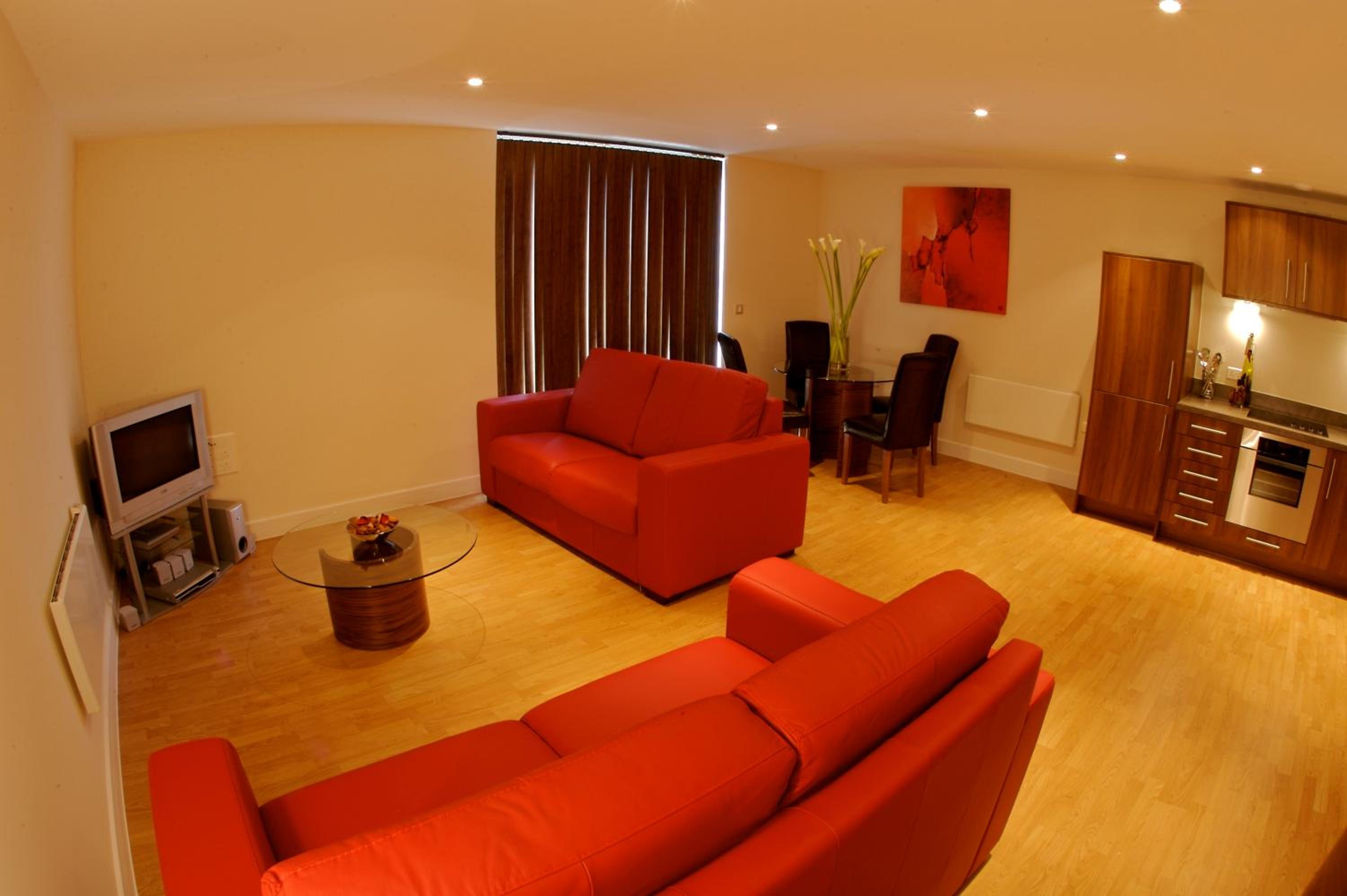 One-Bedroom Suite - Photo 13