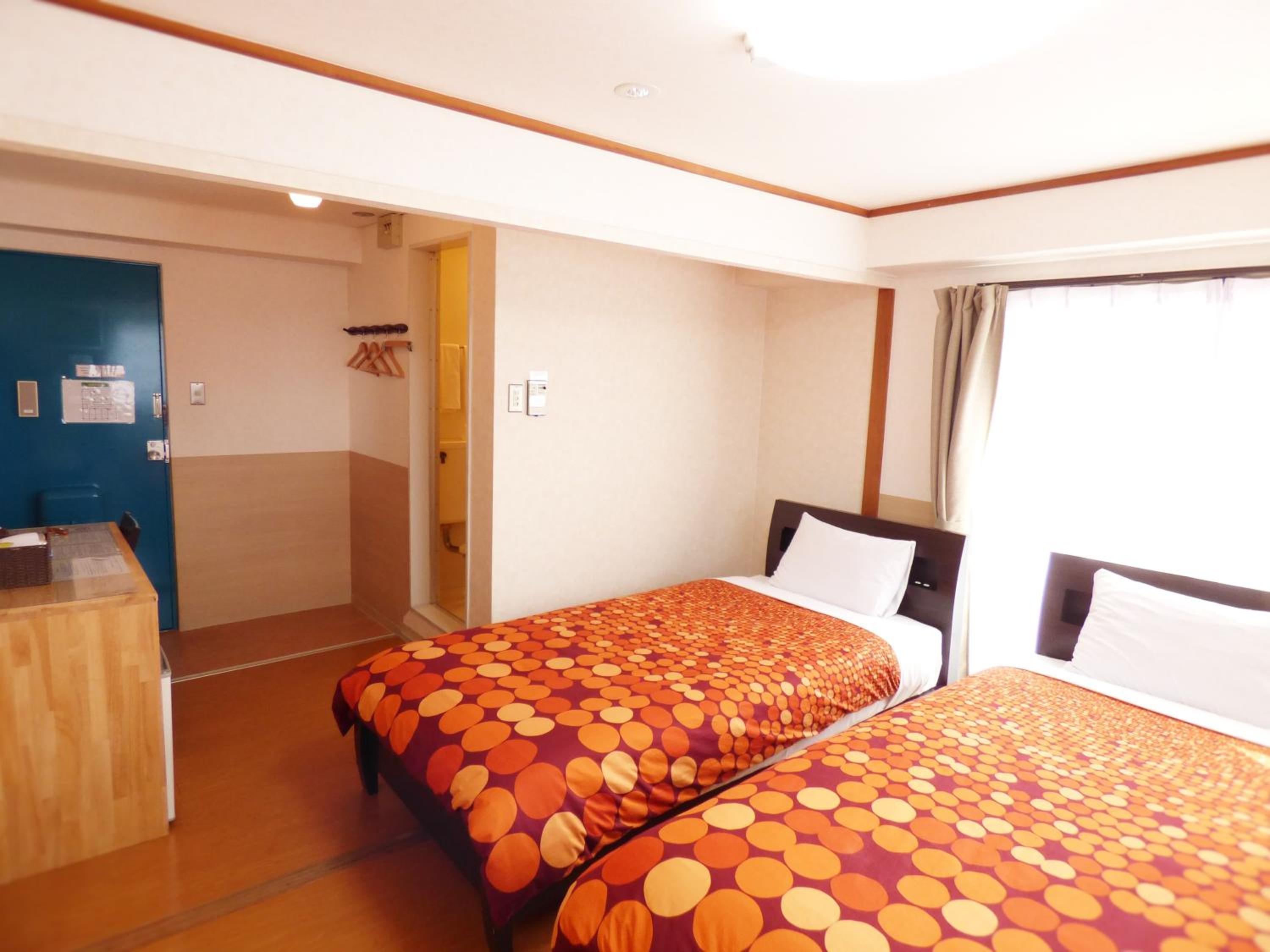 Standard Twin Room photo 3