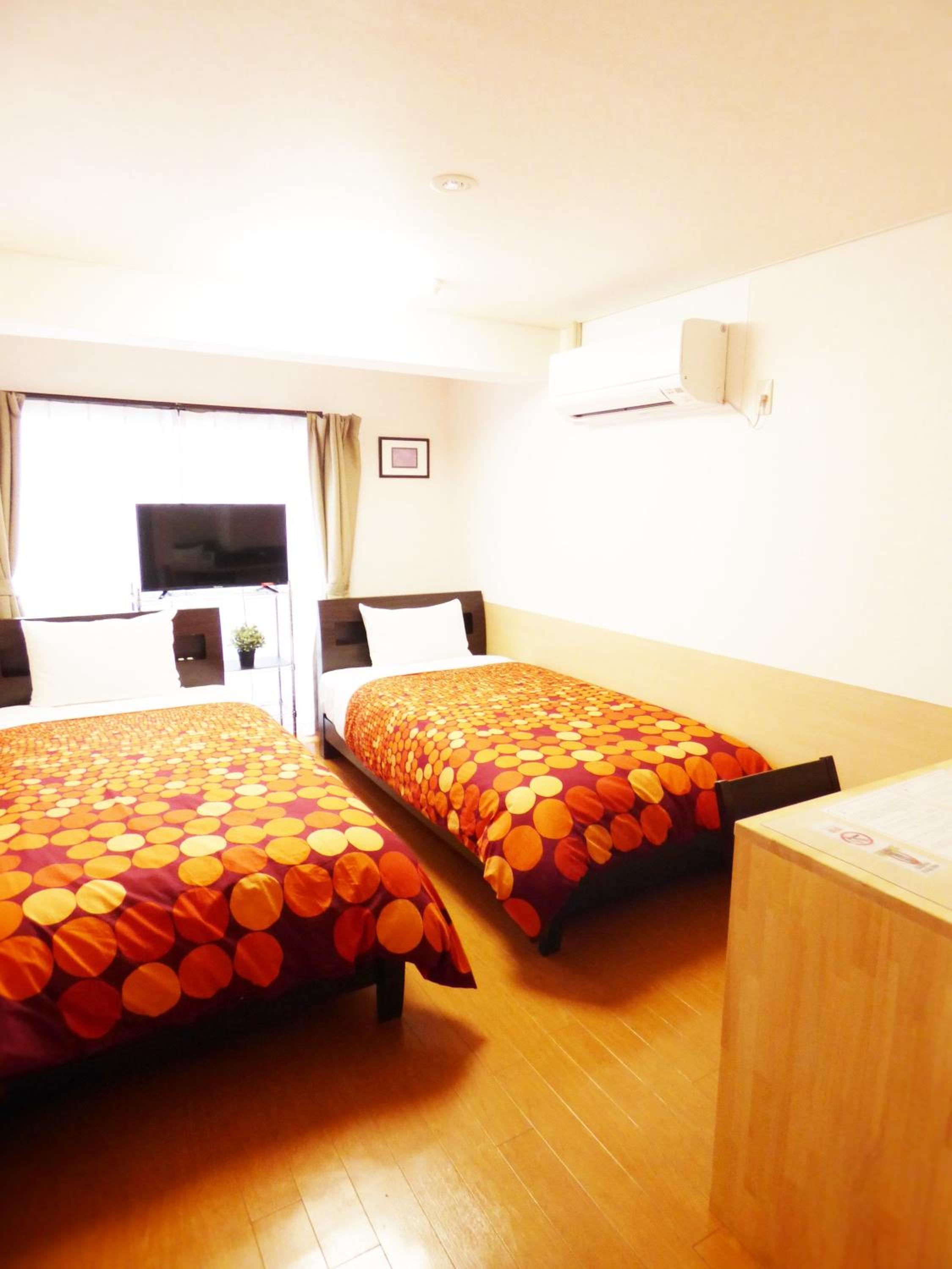 Standard Twin Room photo 2