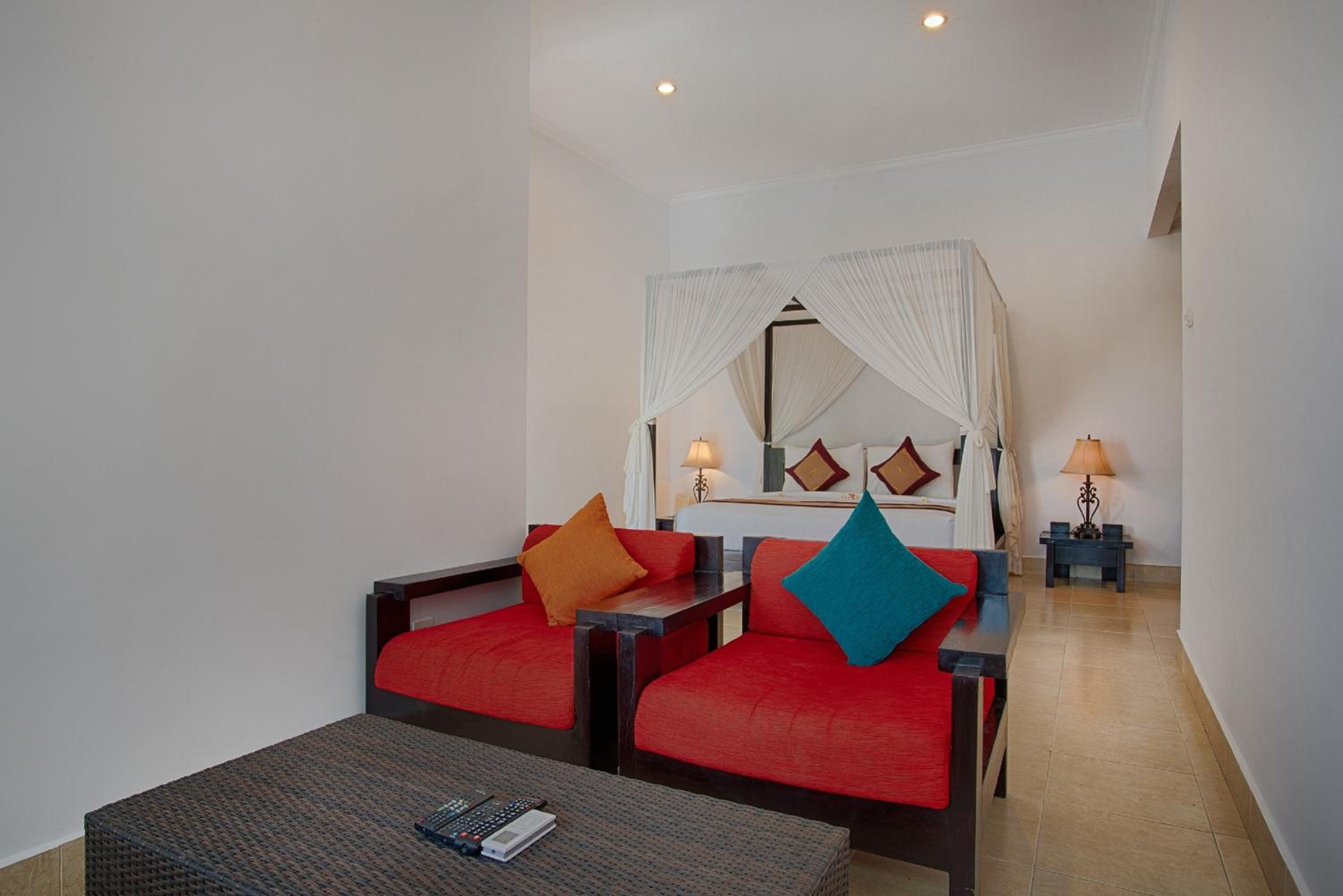 Two-Bedroom Villa with Private Pool - Photo 18