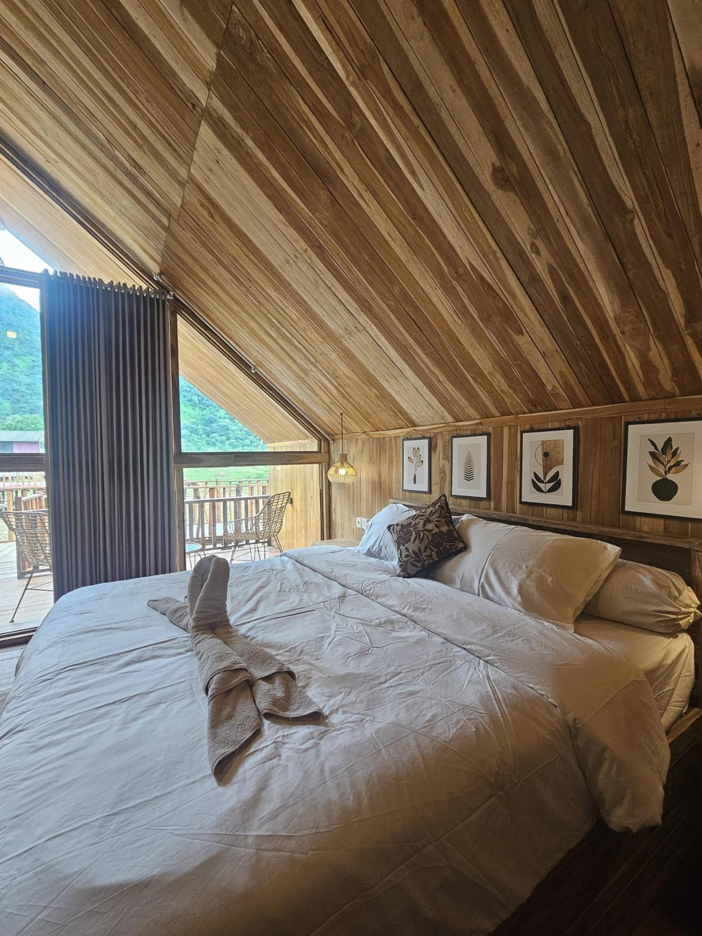 King Room with Lake View