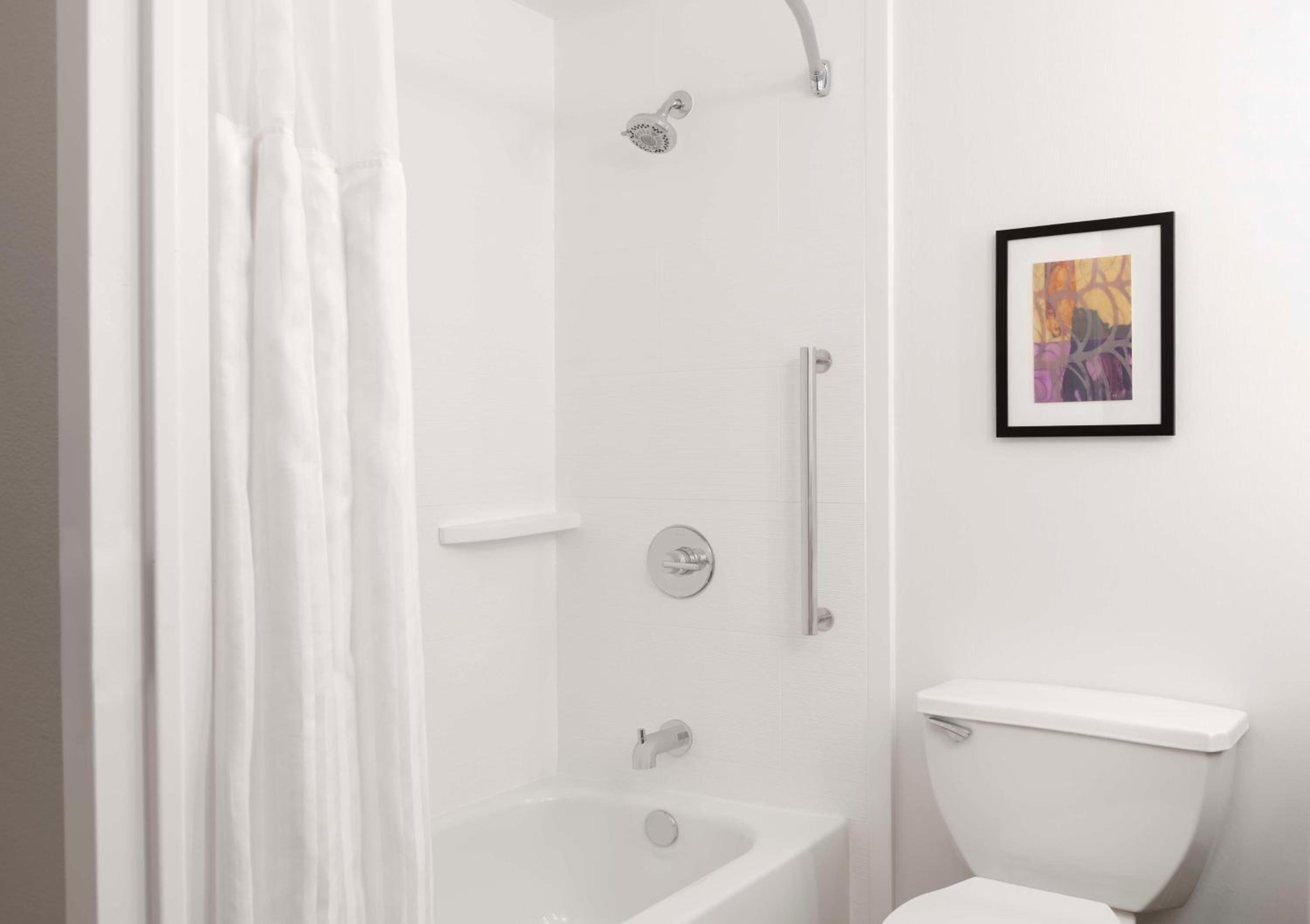 Queen Room with Two Queen Beds - Hearing Access at Hilton Garden Inn Denver Airport in Aurora