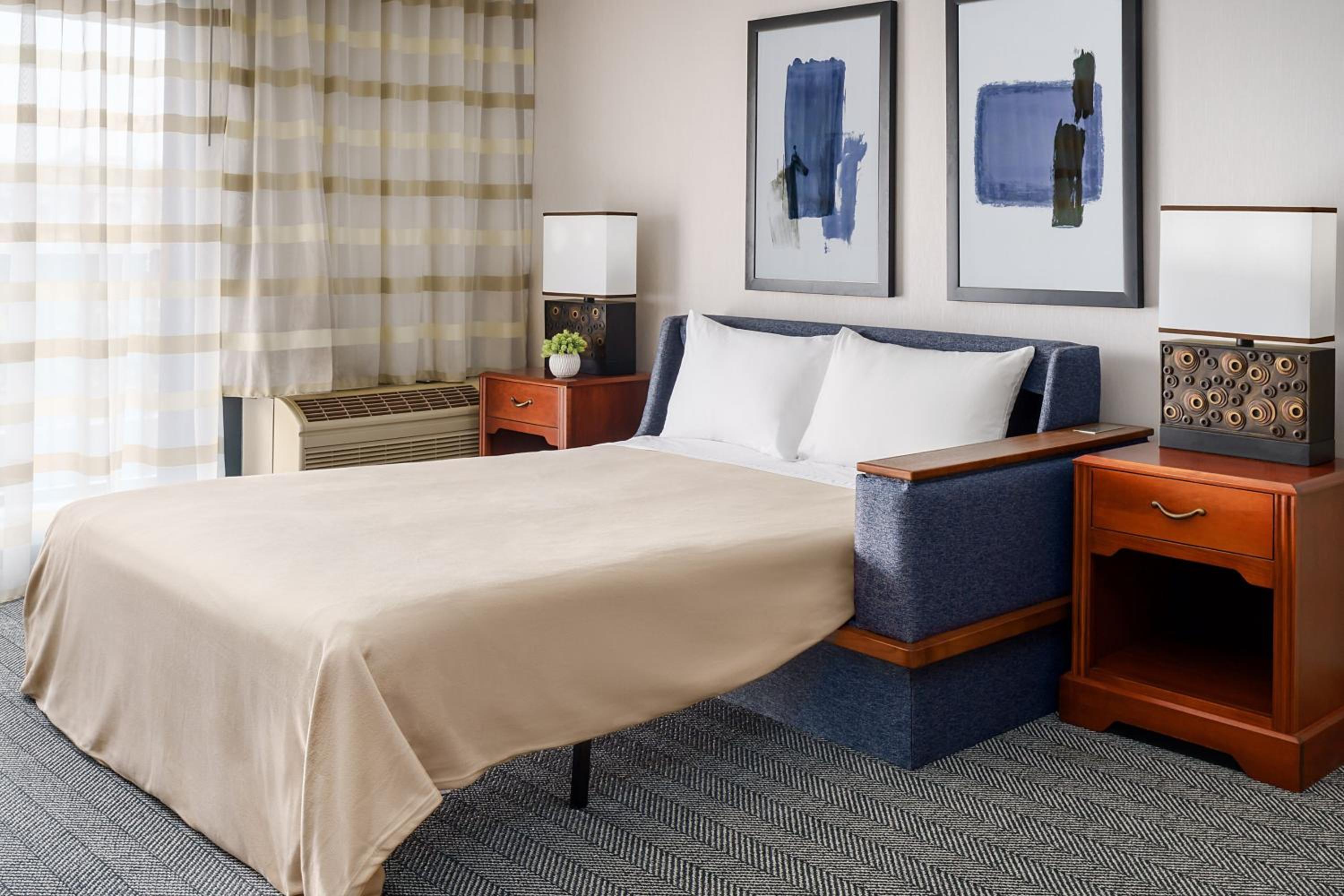 King Room with Bathtub - Mobility Access - Photo 6