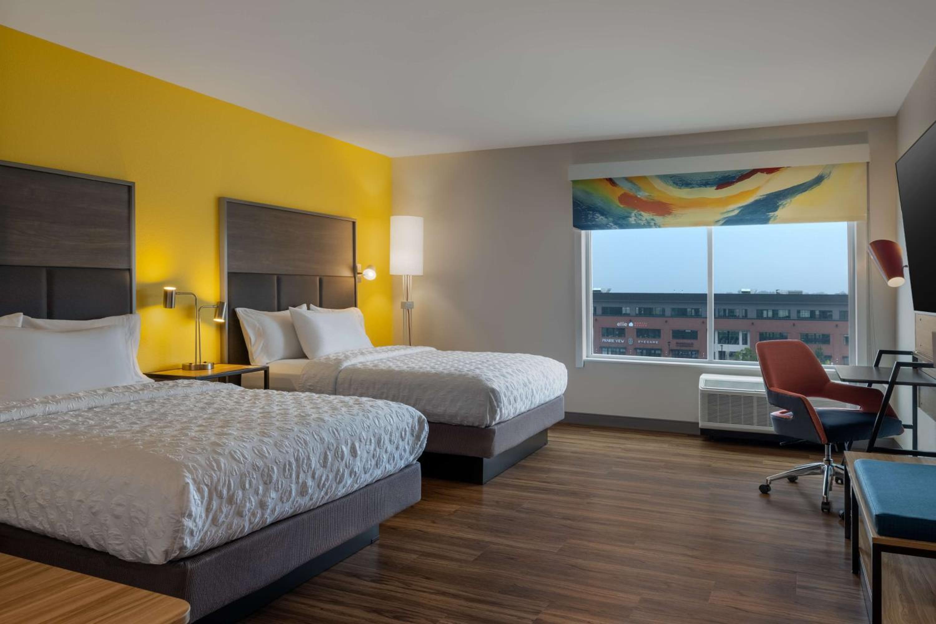 Queen Room with Two Queen Beds - Hearing Access - Photo 4