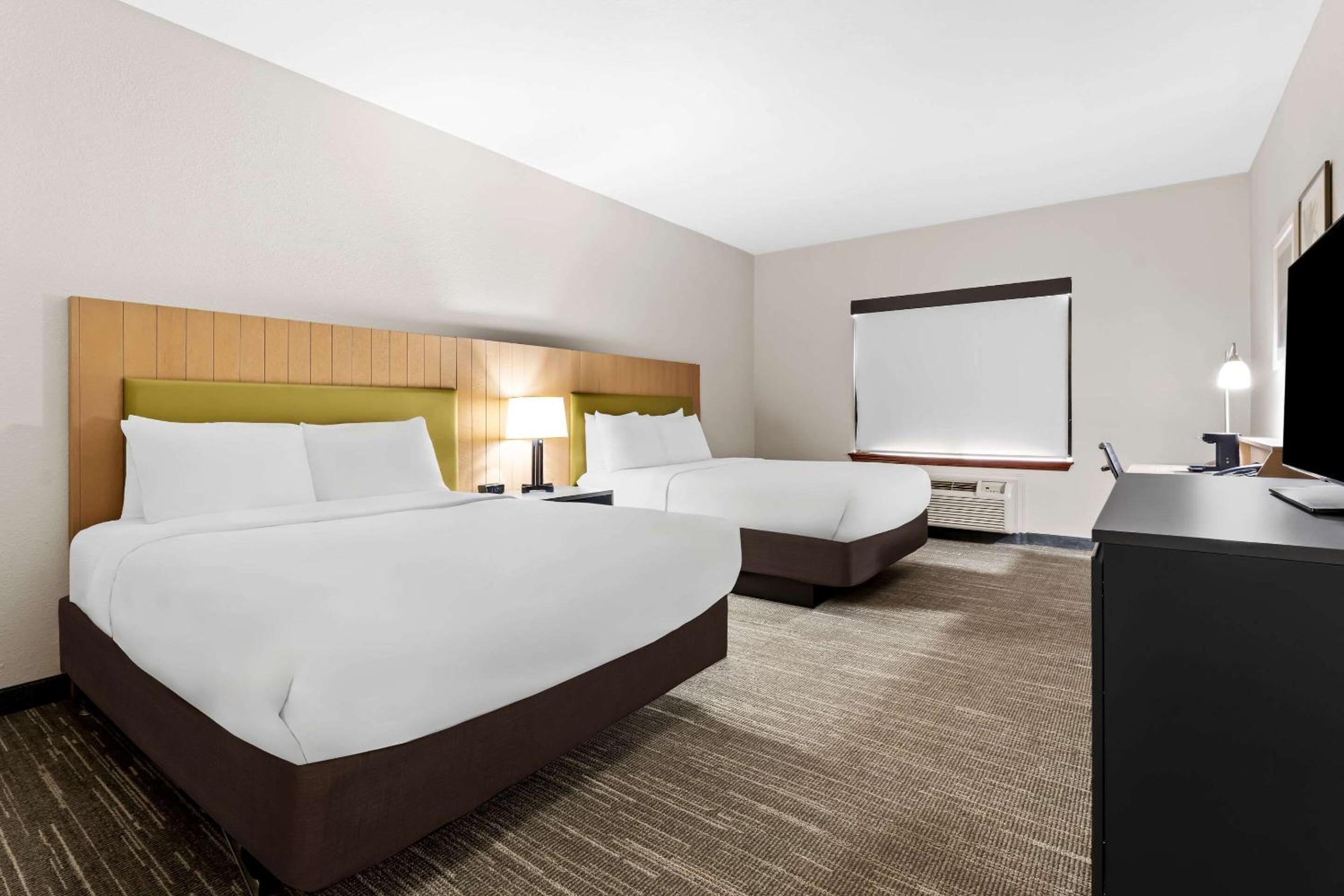 Queen Room with Two Queen Beds Pet Friendly - Accessible/Non-Smoking