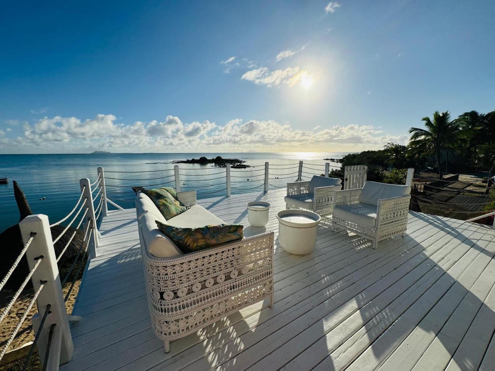 Villa - Beach Front