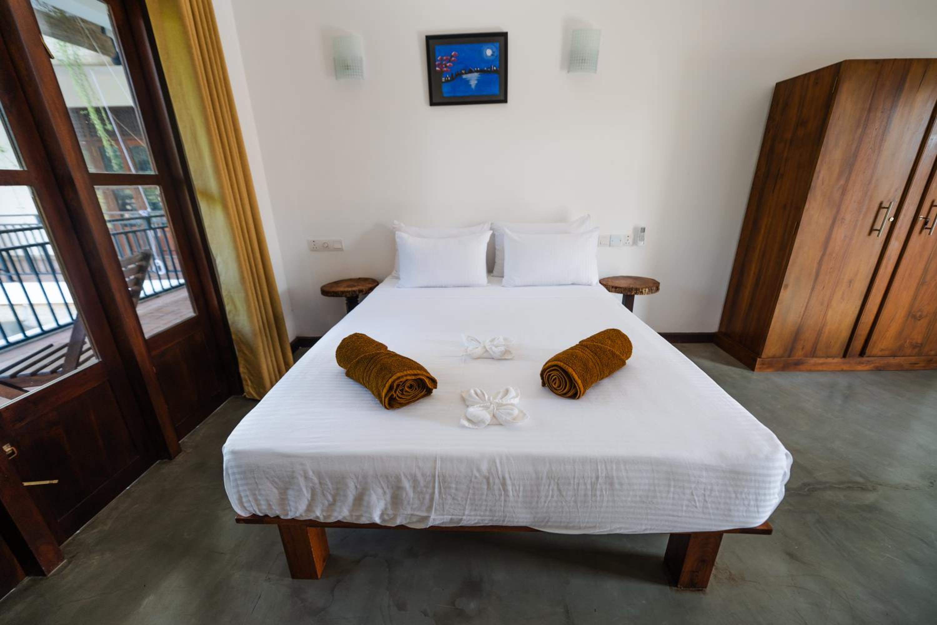 Double Room with Pool View