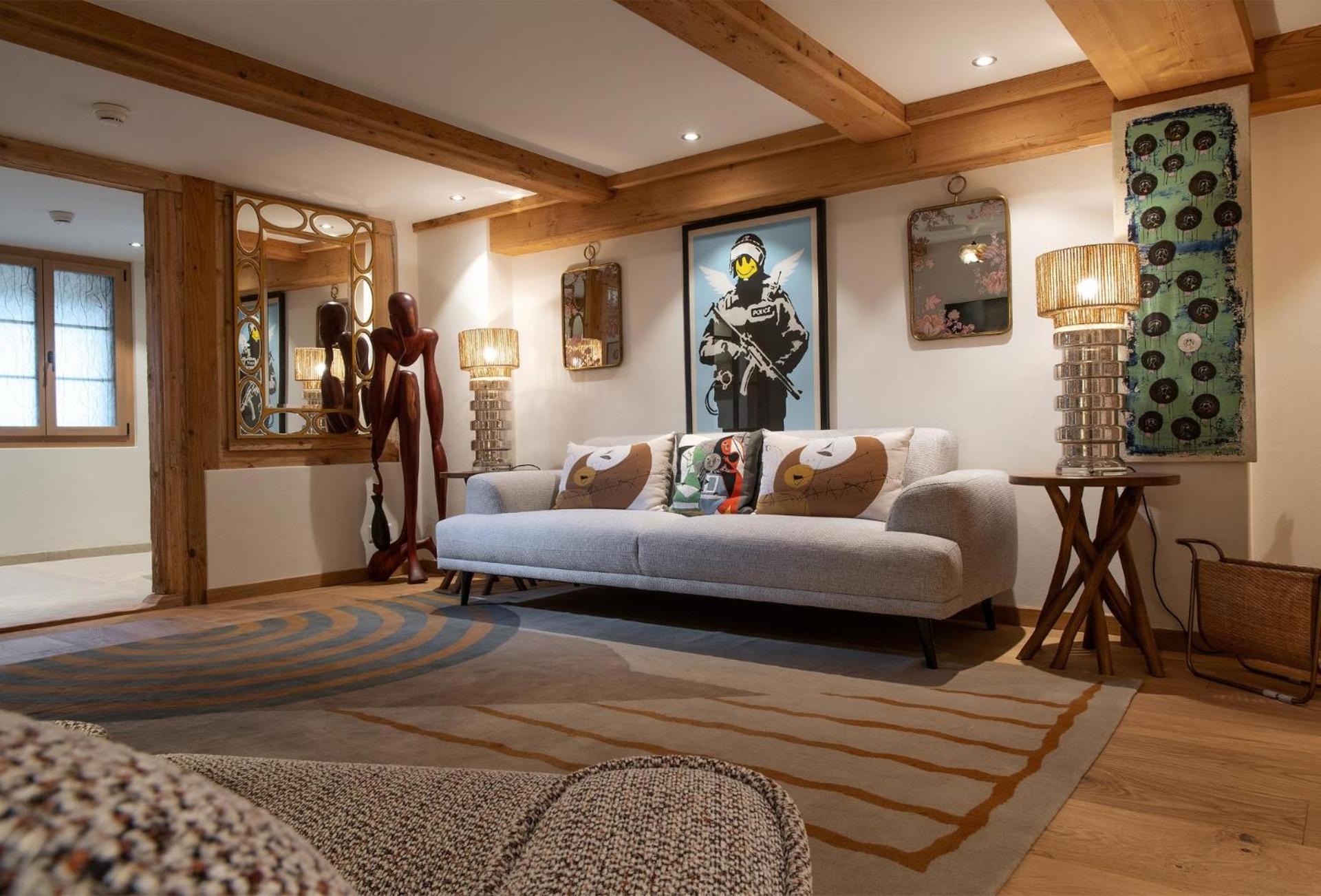 Suite 31 - Photo 14