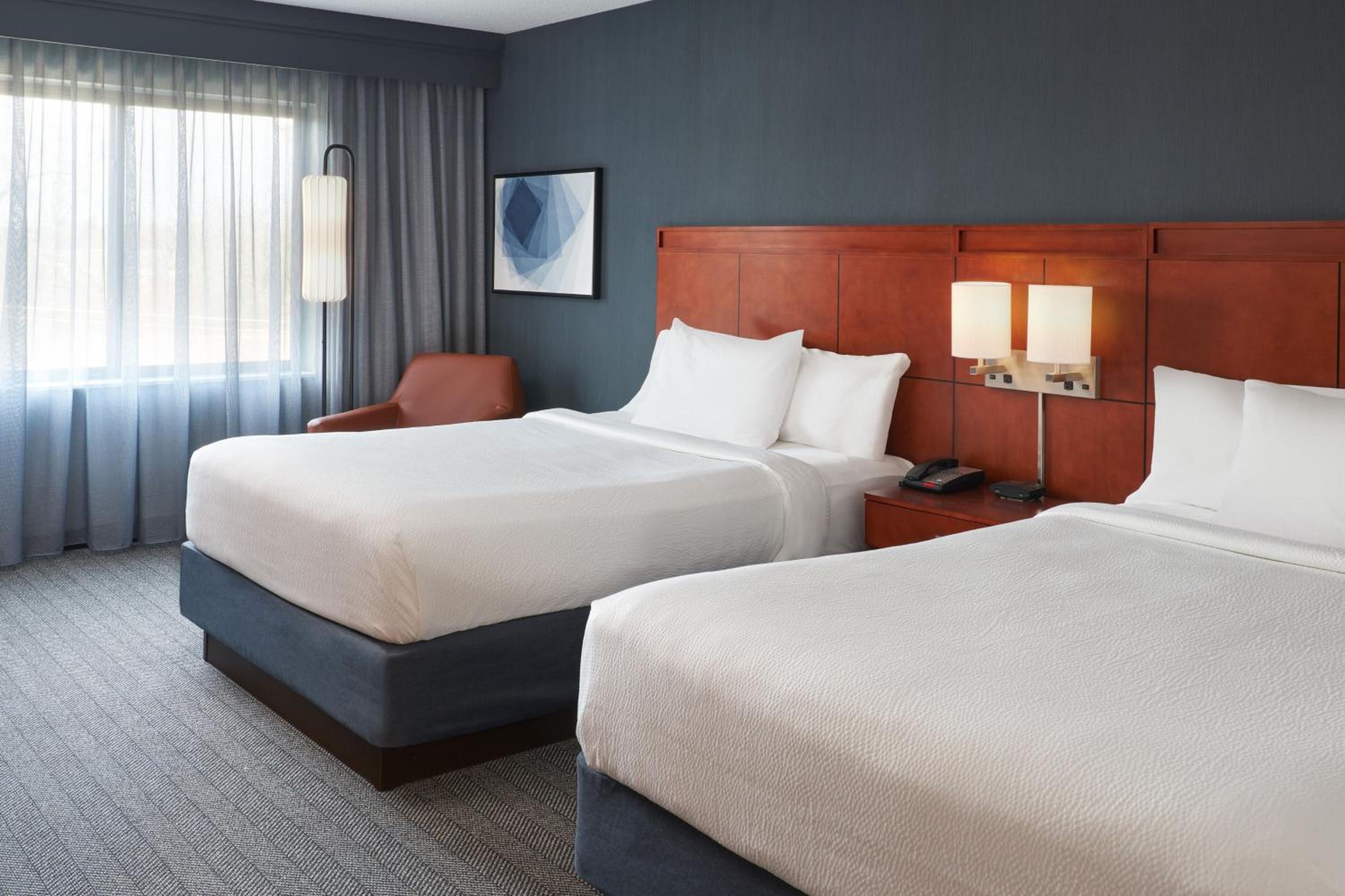 Courtyard by Marriott Glassboro Rowan University