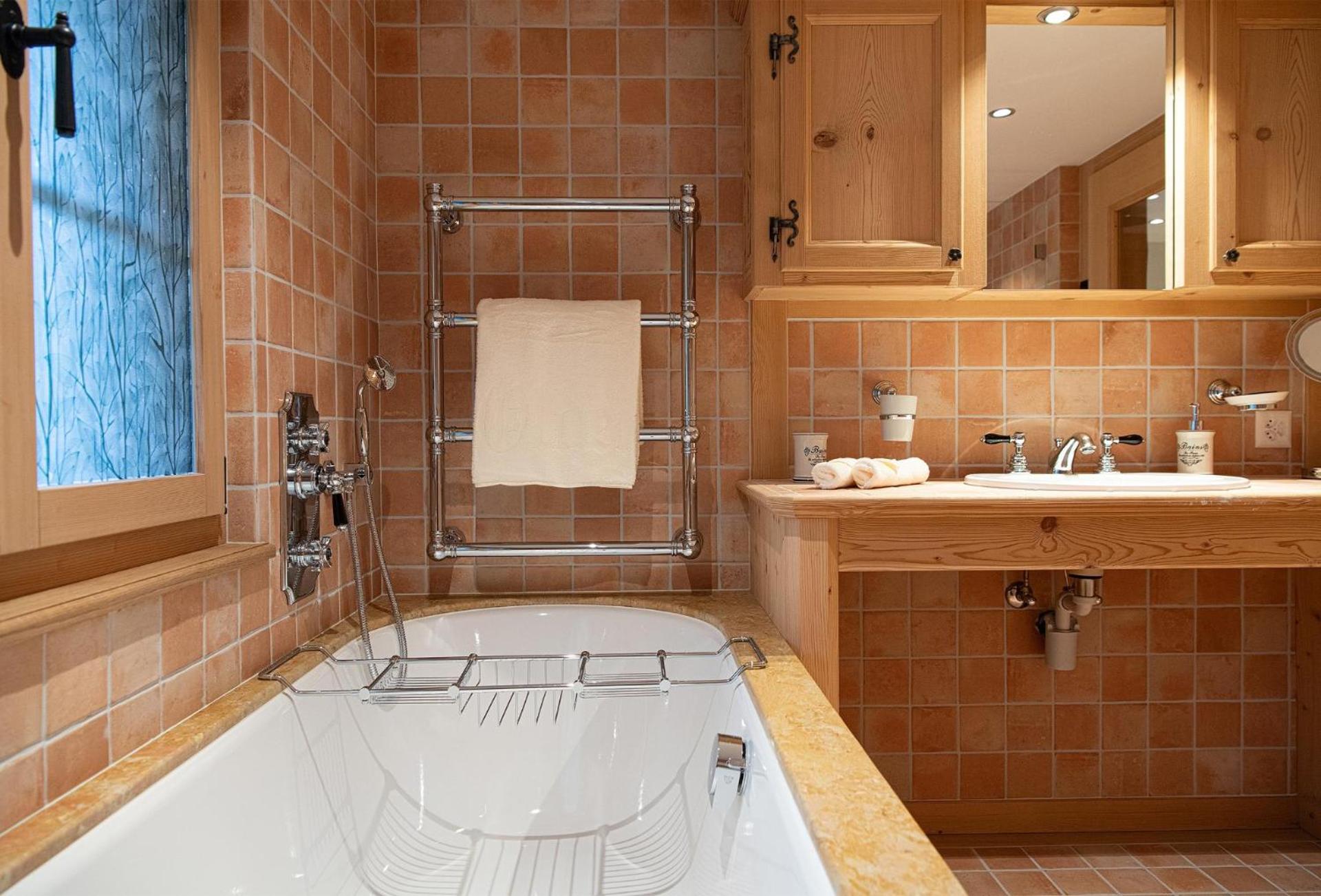 Suite 31 - Photo 7