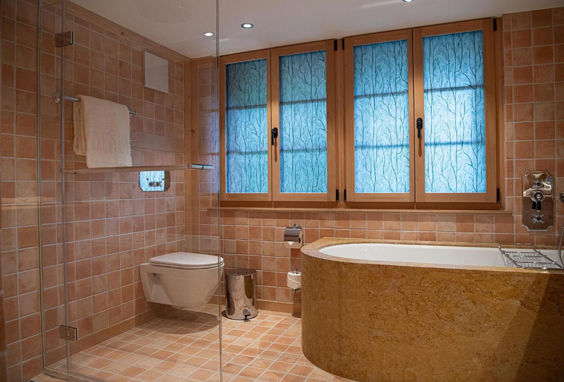 Suite 31 - Photo 6