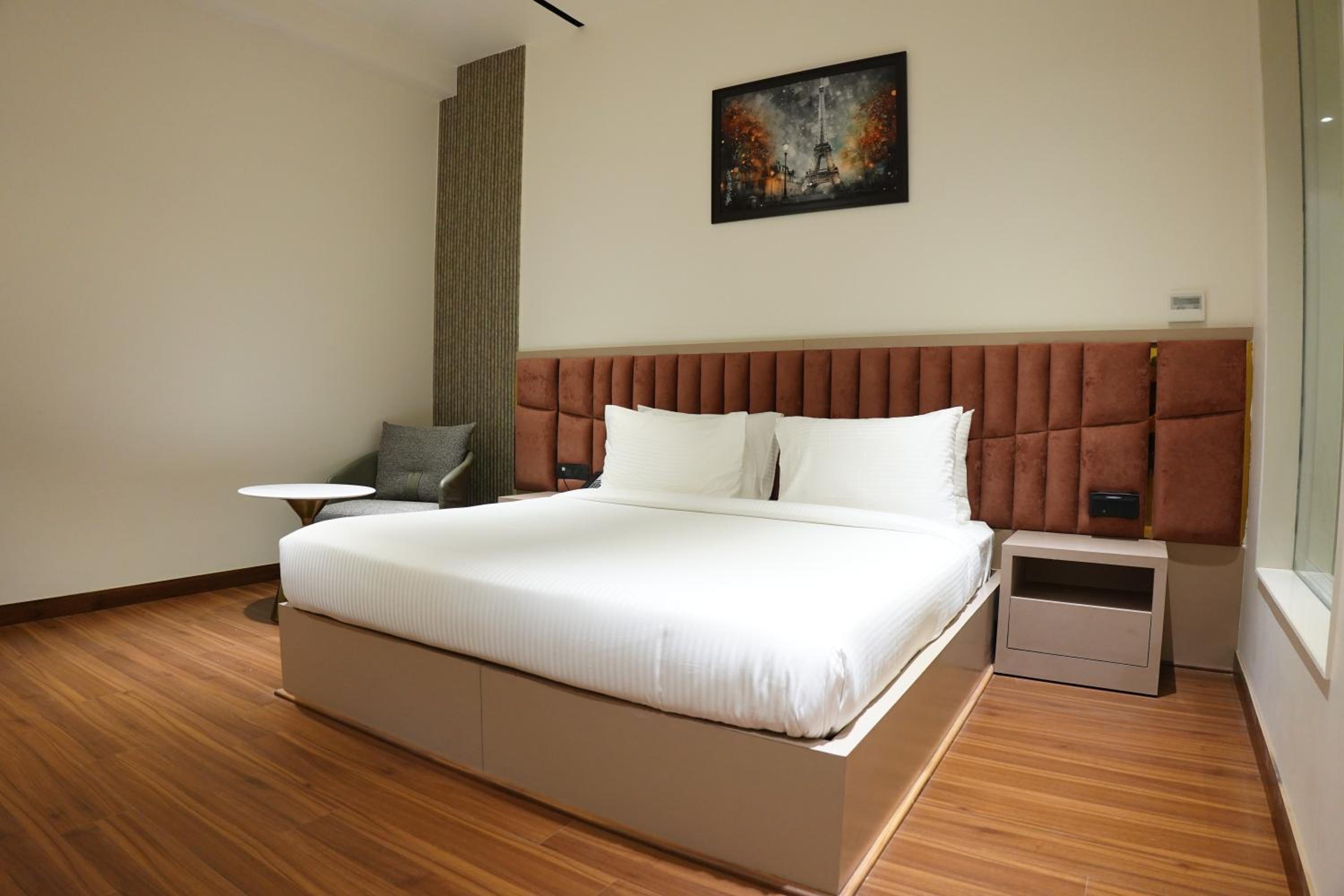 Deluxe Double Room photo 3