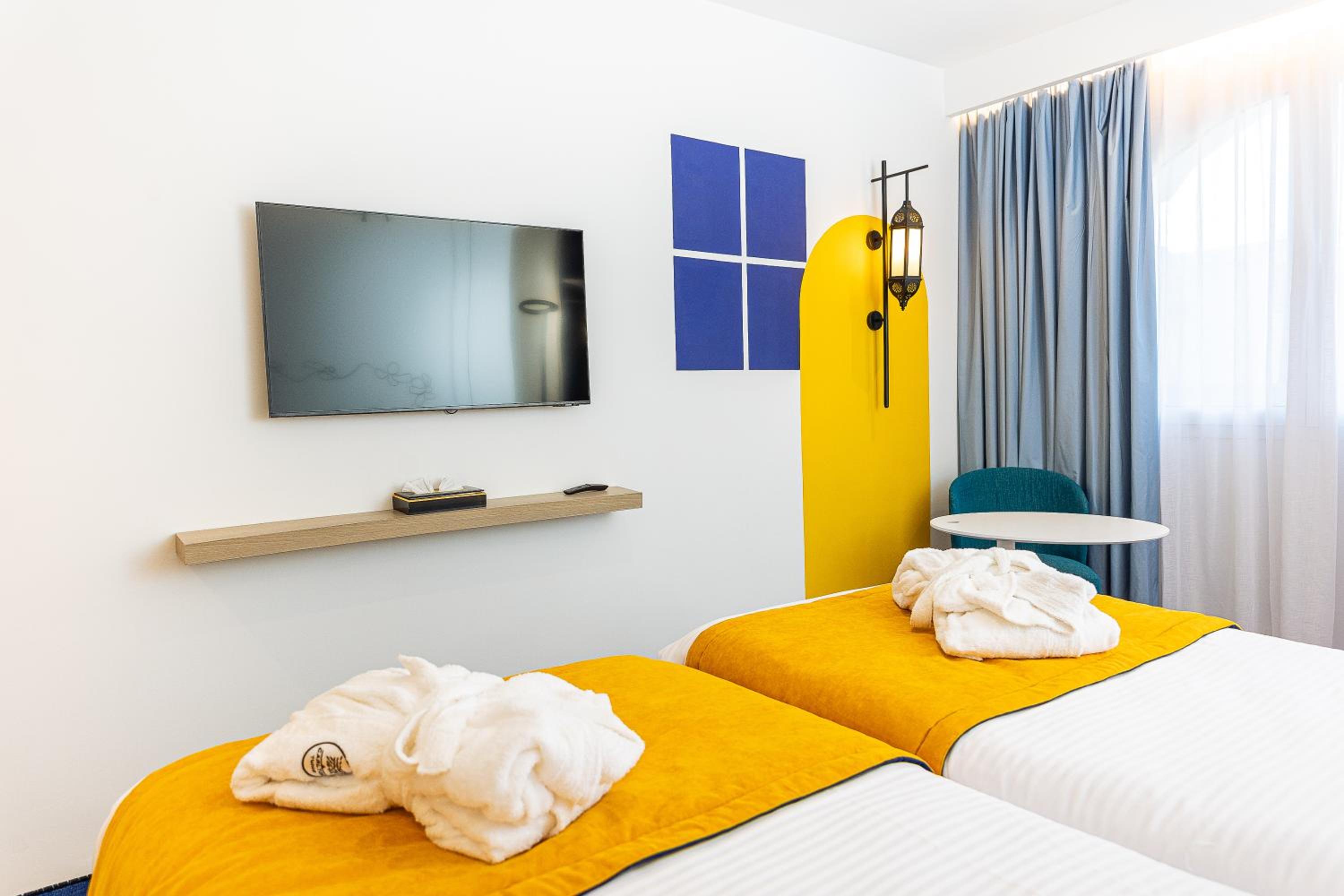 Executive Triple Room - Photo 1