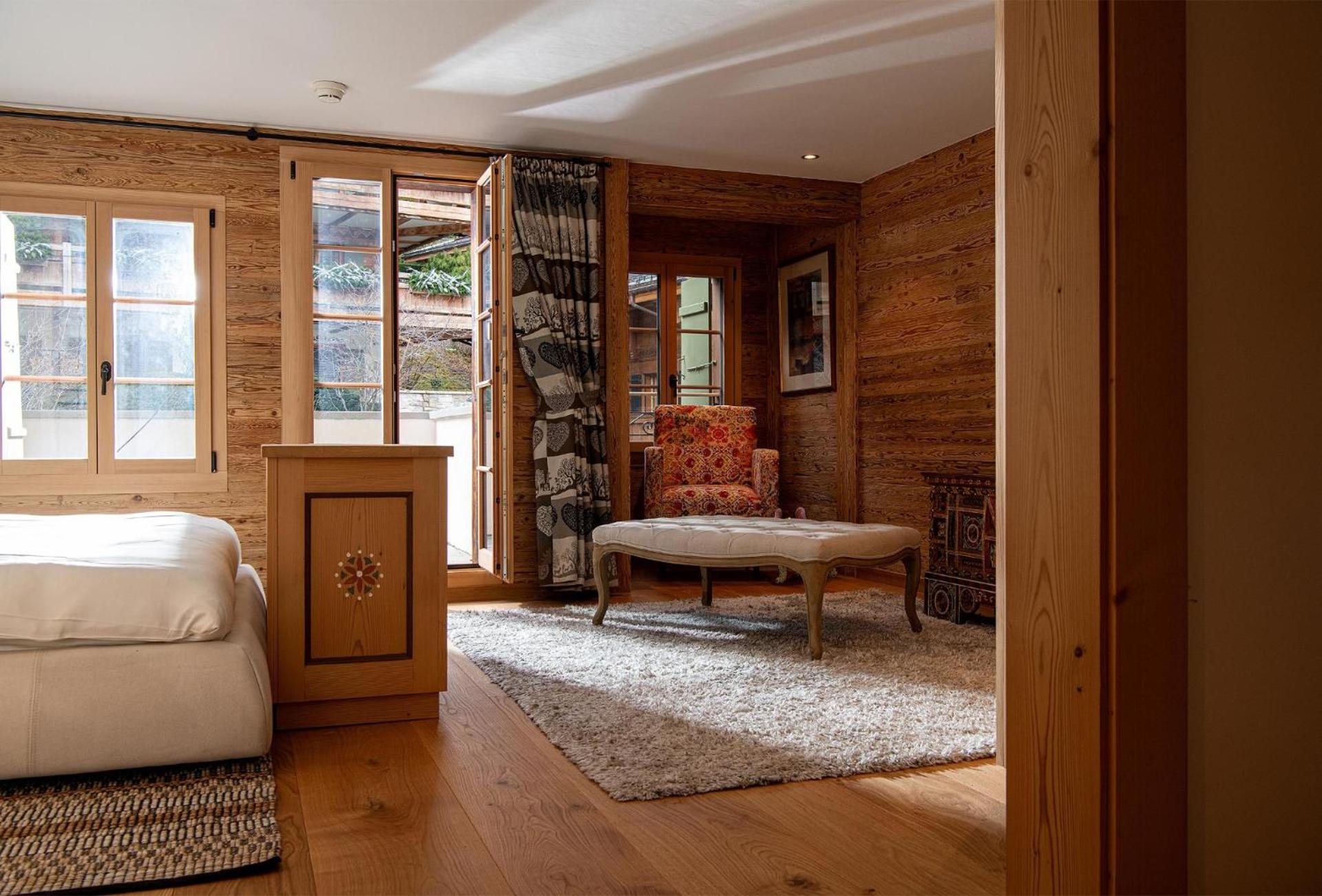 Suite 33 - Photo 3
