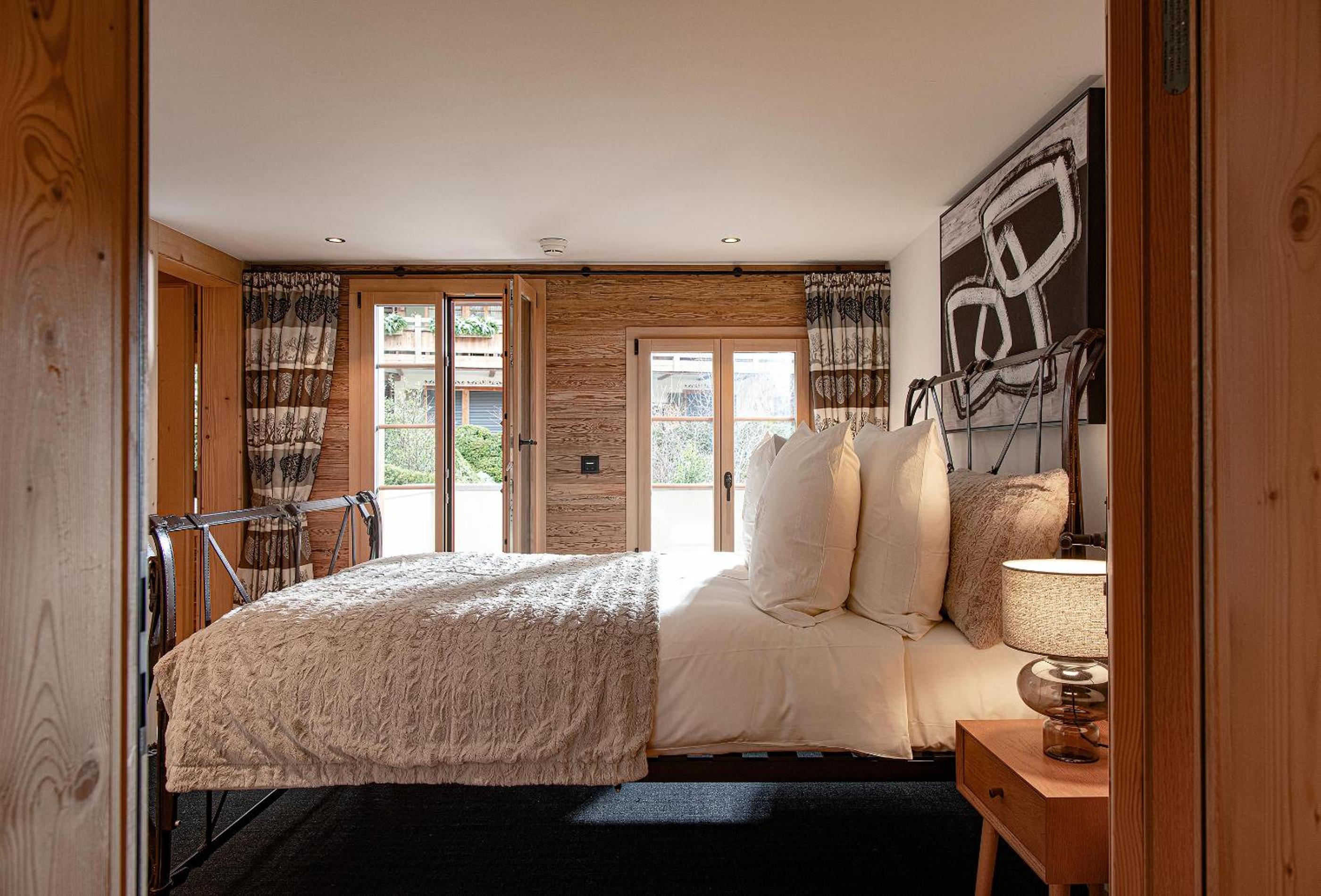 Suite 33 - Photo 9