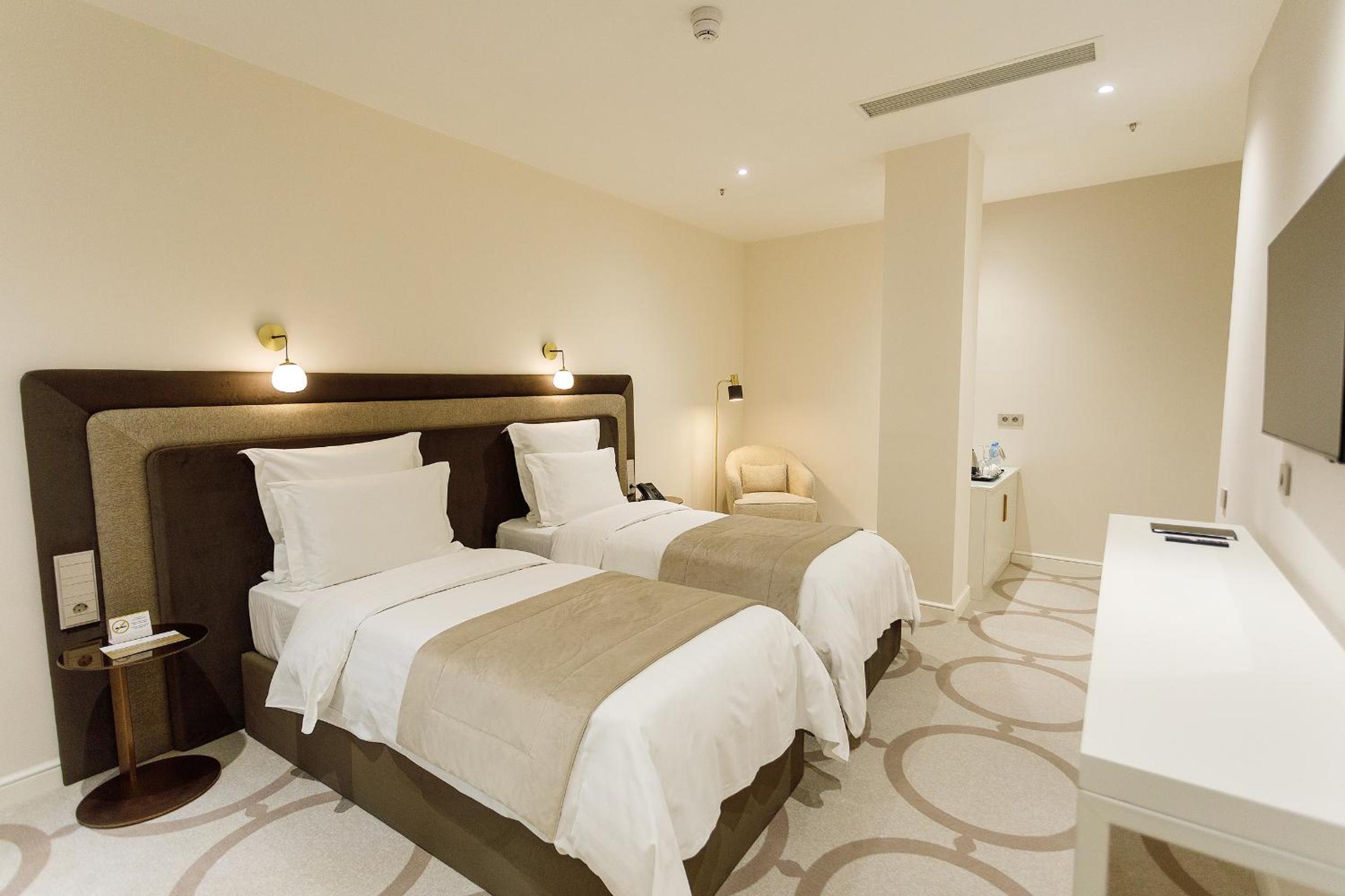 Economy Twin Room (No window)