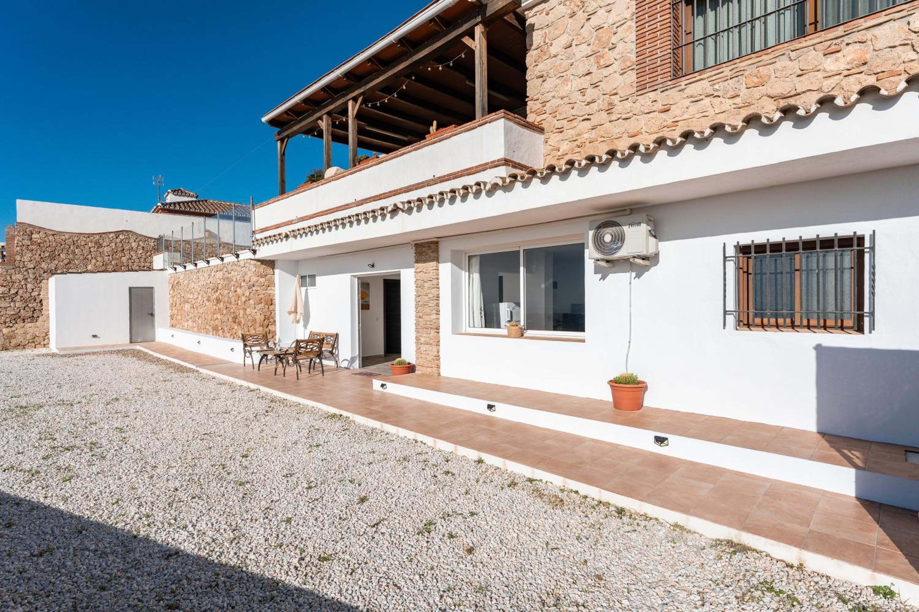 Studio Apartment with Sea View