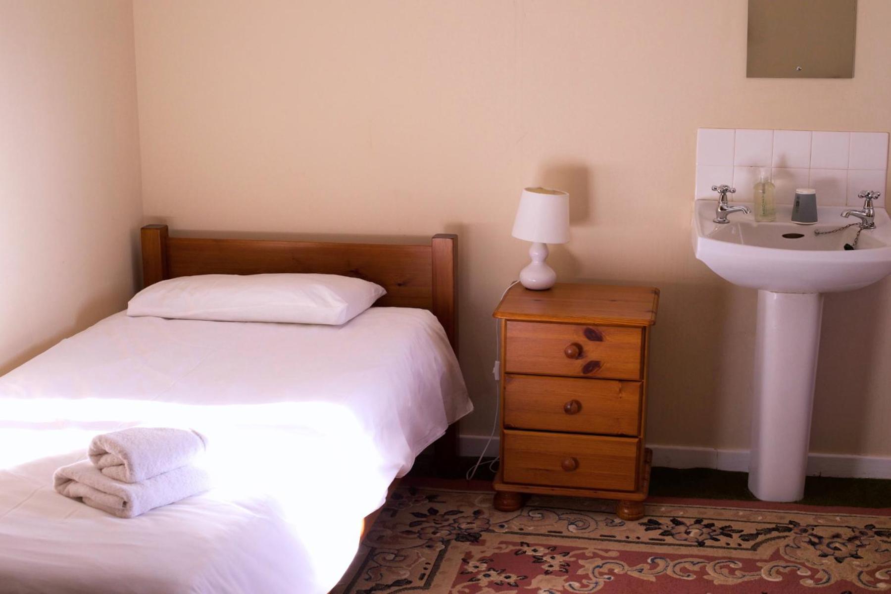 Single Room with Shared Bathroom