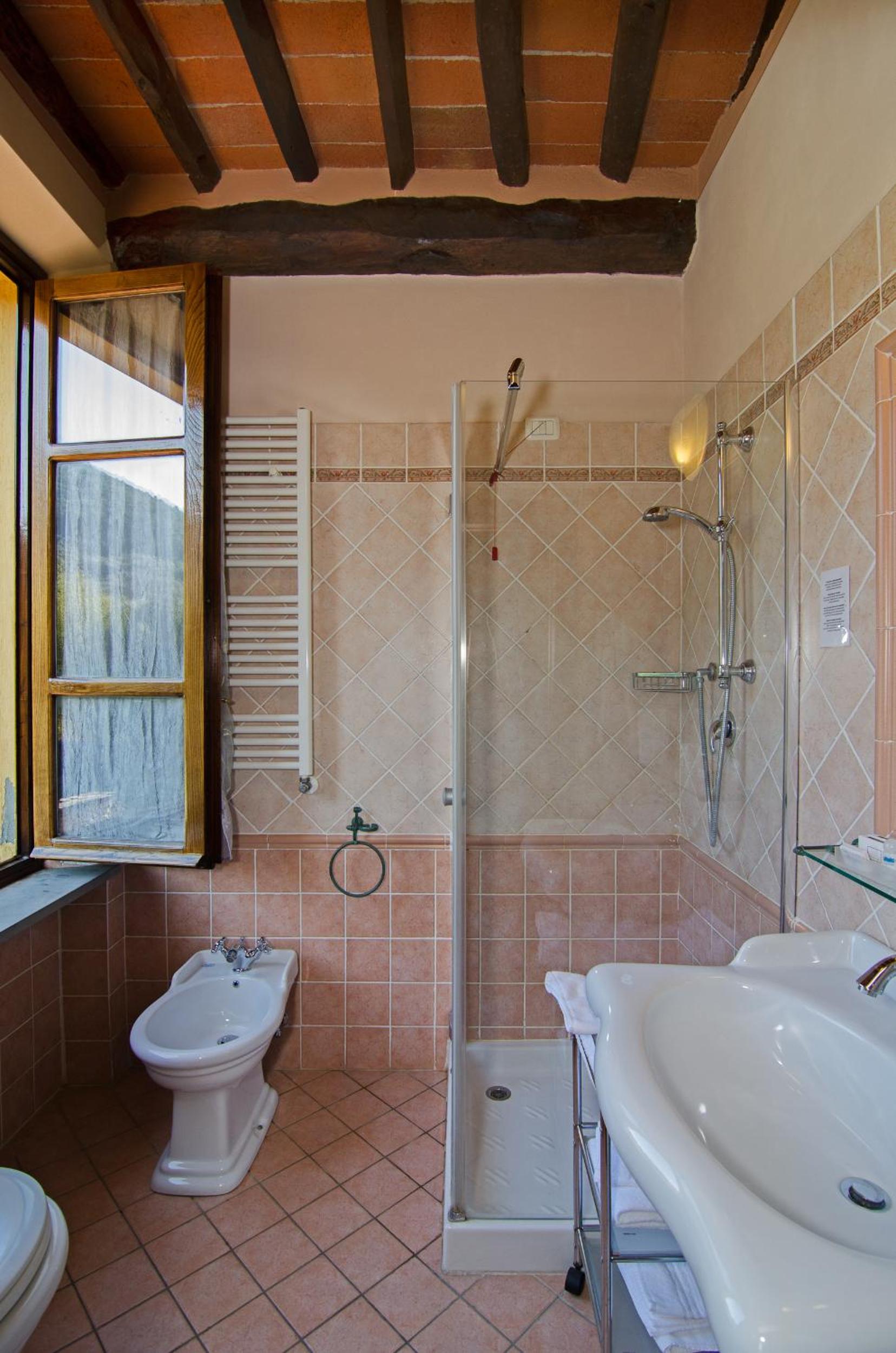 Deluxe Double Room - Photo 14