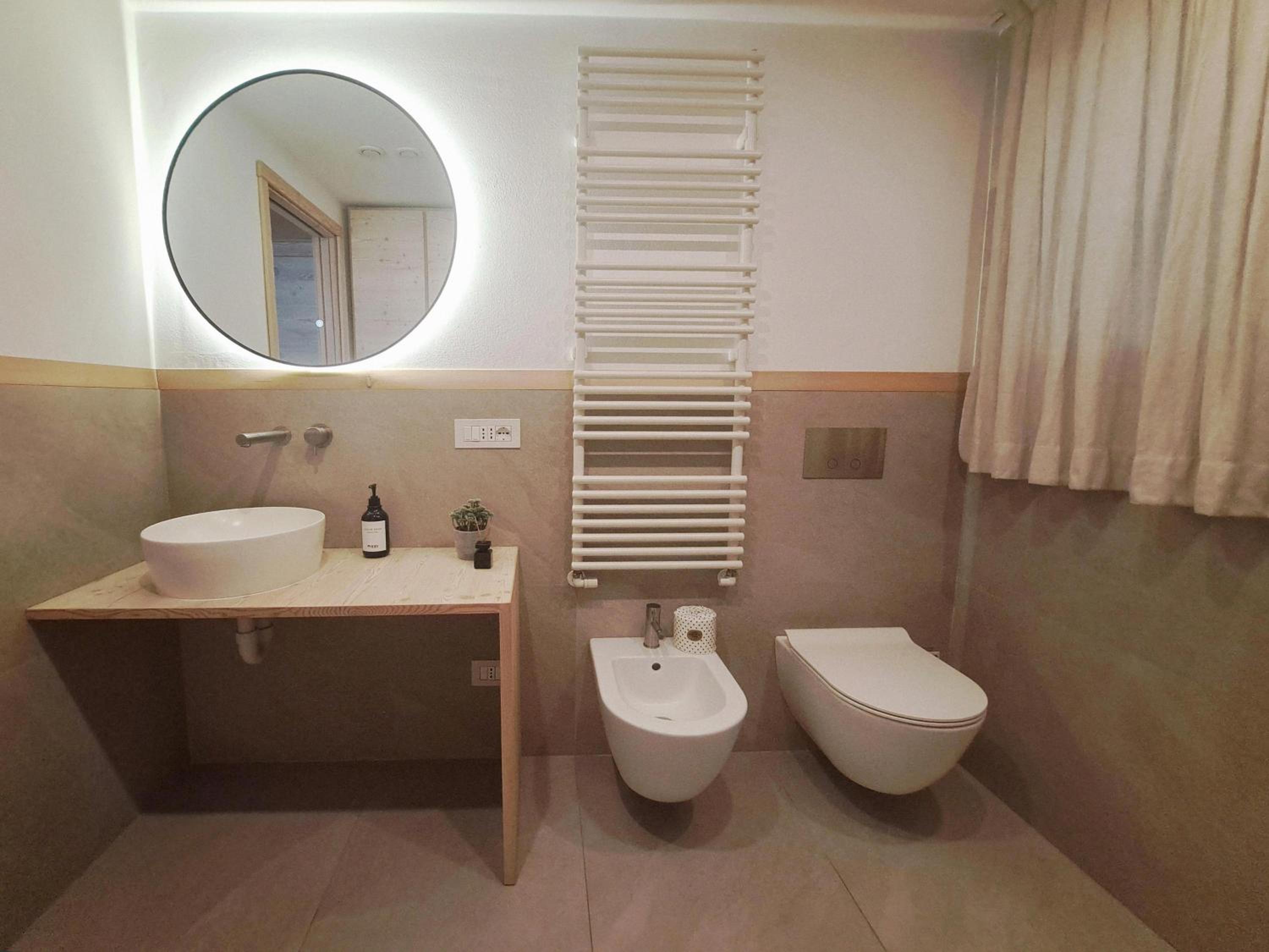 Two-Bedroom Deluxe Apartment with Garden View