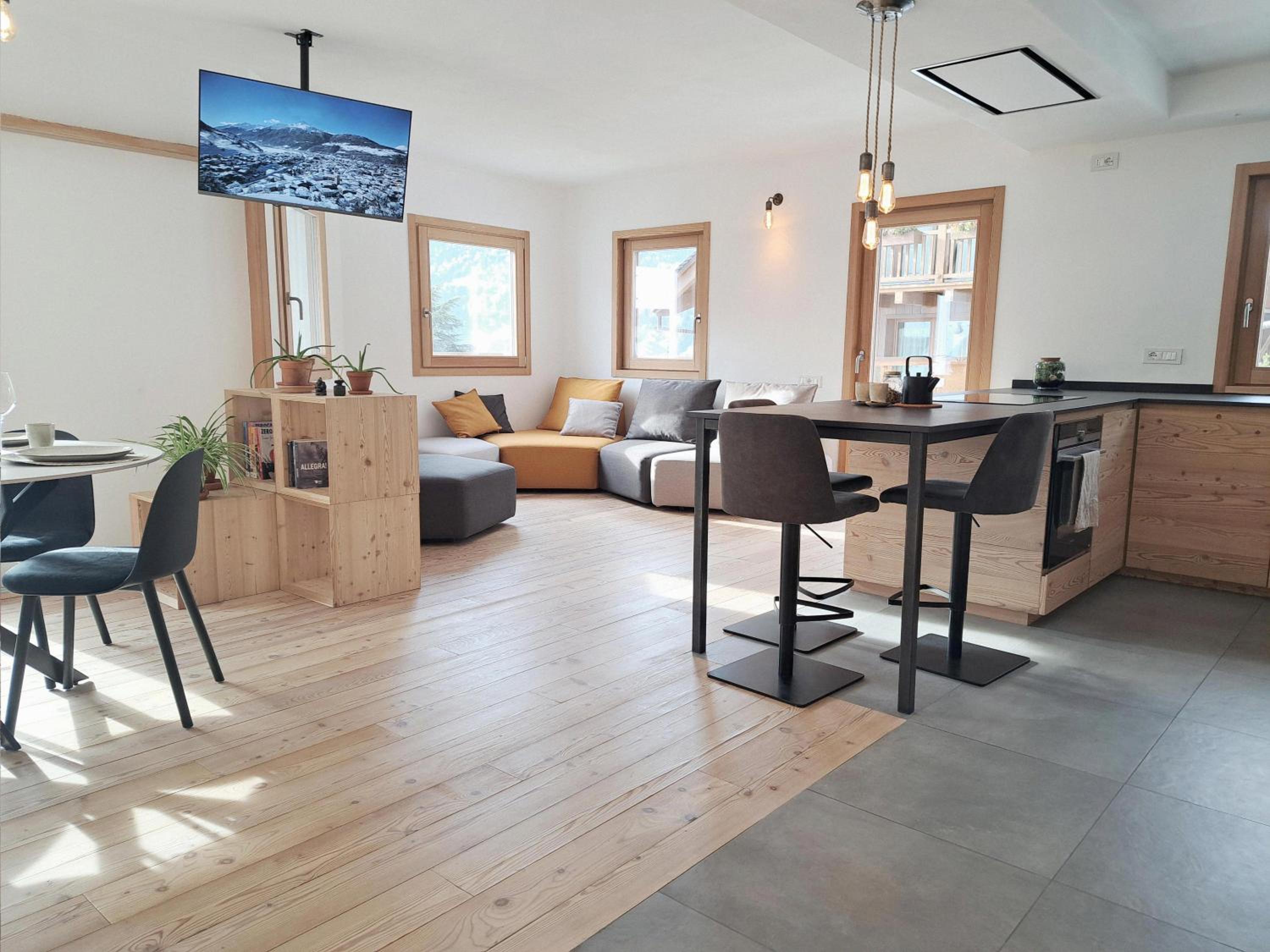 Two-Bedroom Deluxe Apartment with Garden View