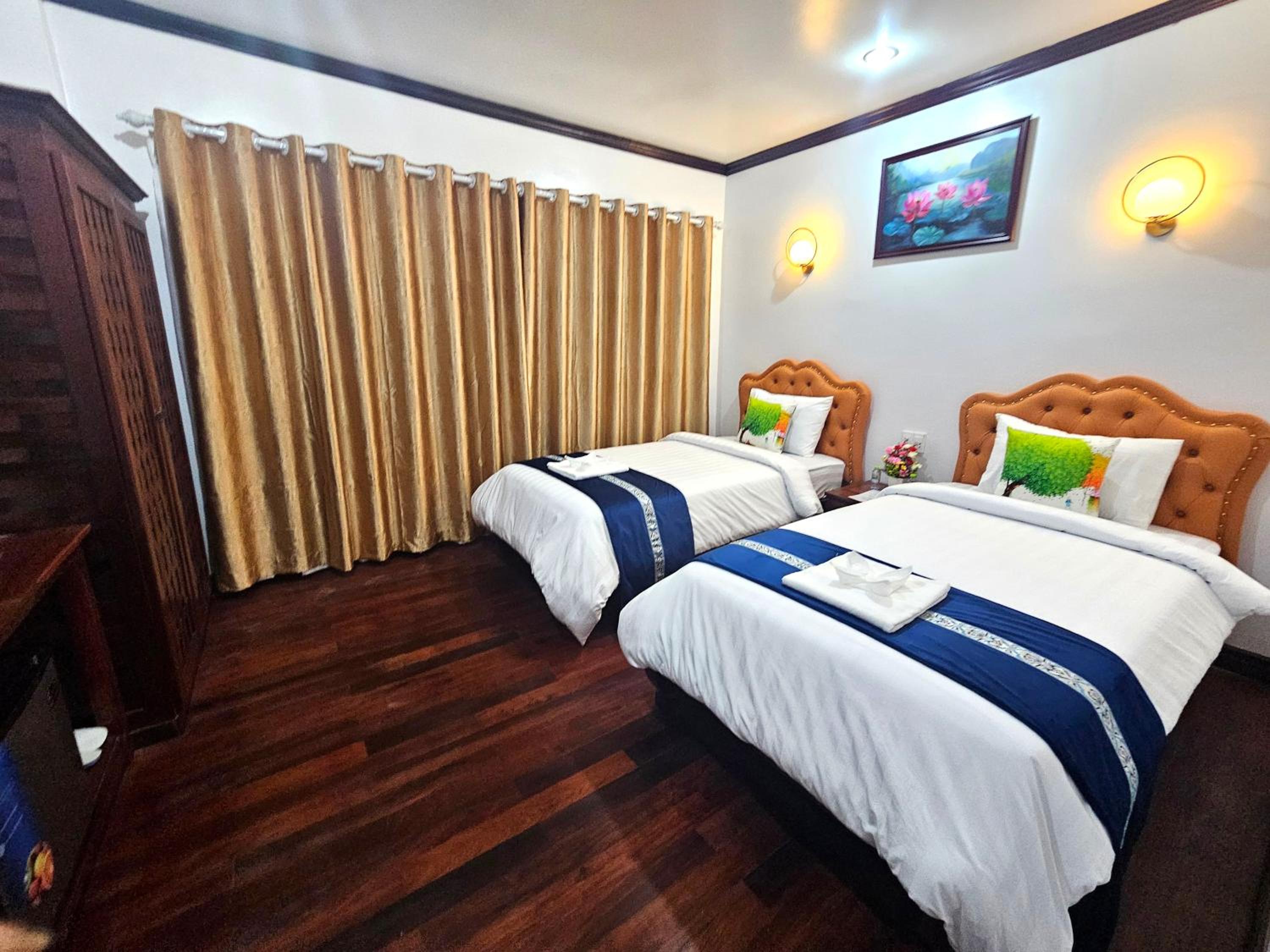 Twin Room with Balcony photo 2