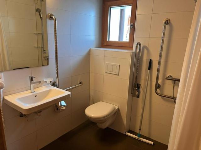 6-Bed Mixed Dormitory Room