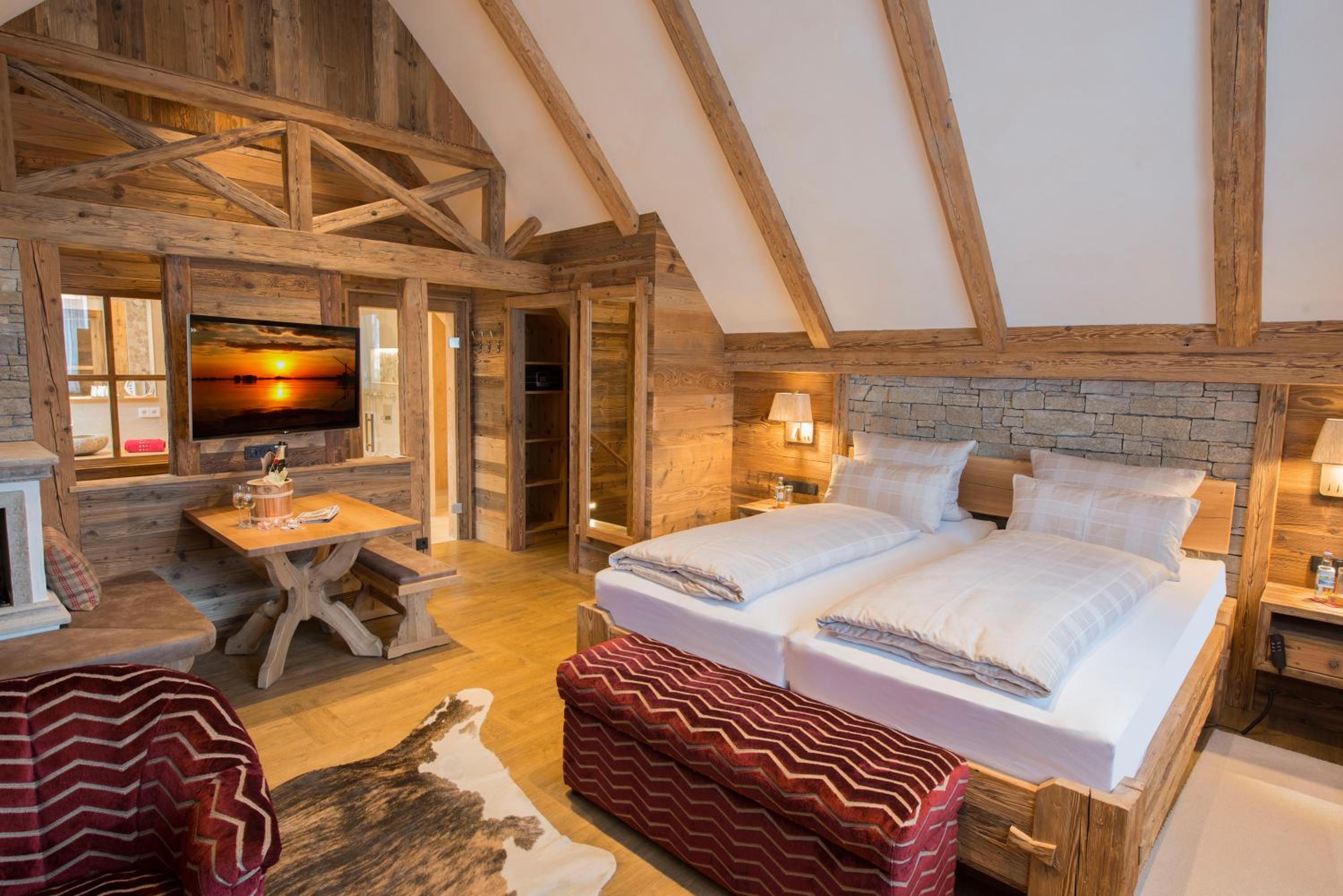 Deluxe Single Room