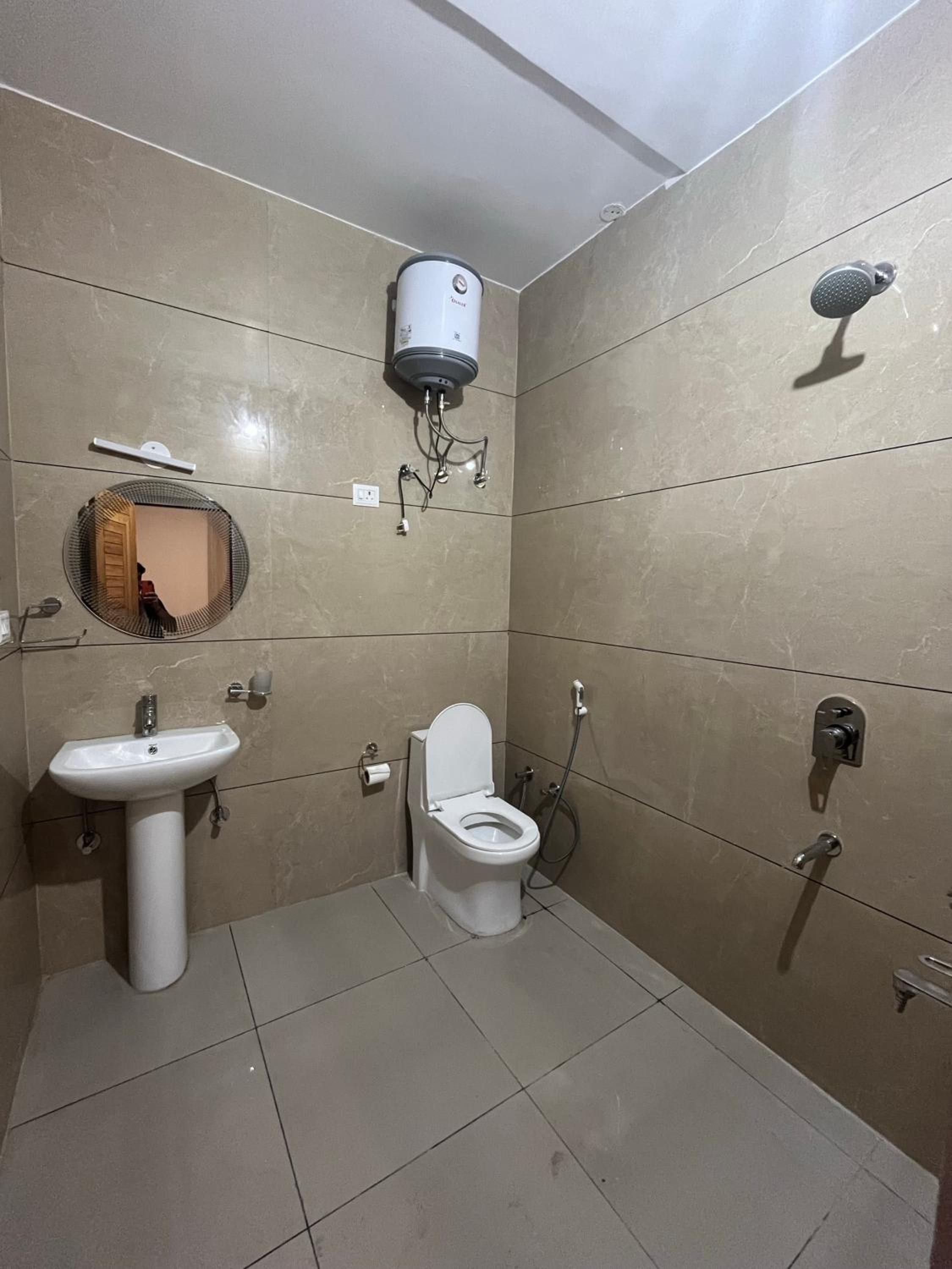 Deluxe Double Room with Balcony photo 2