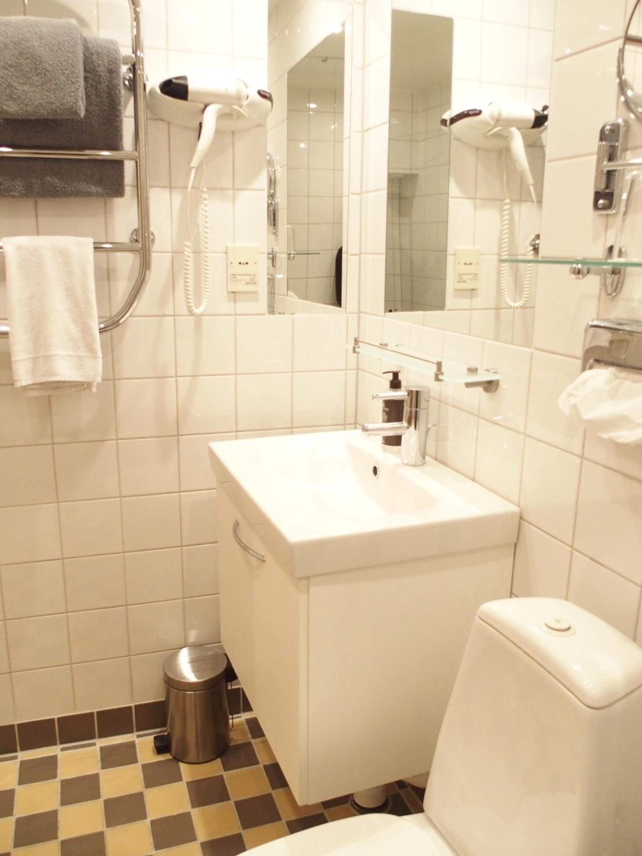Standard Double Room - Photo 2