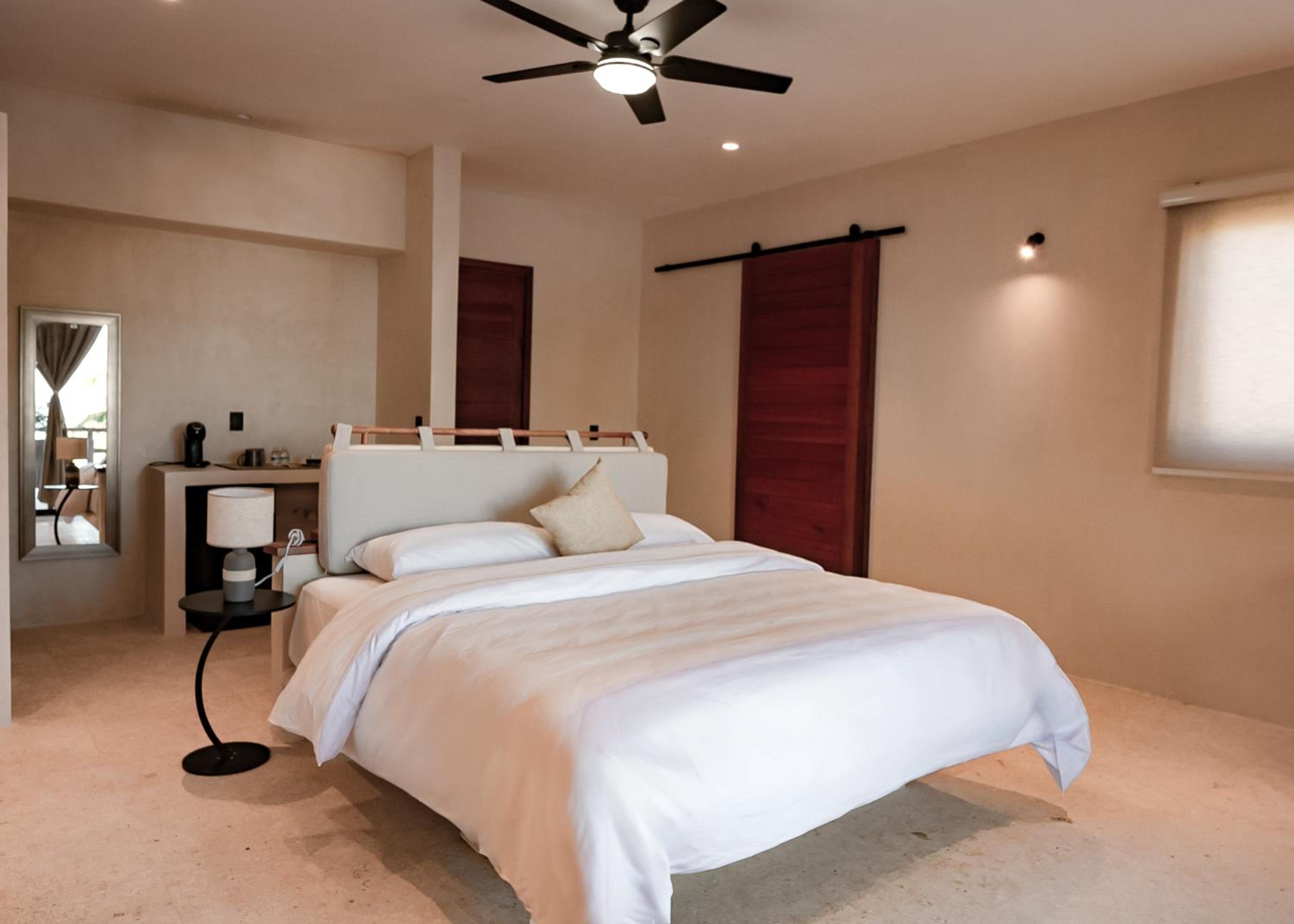Suite with Sea View - Photo 7