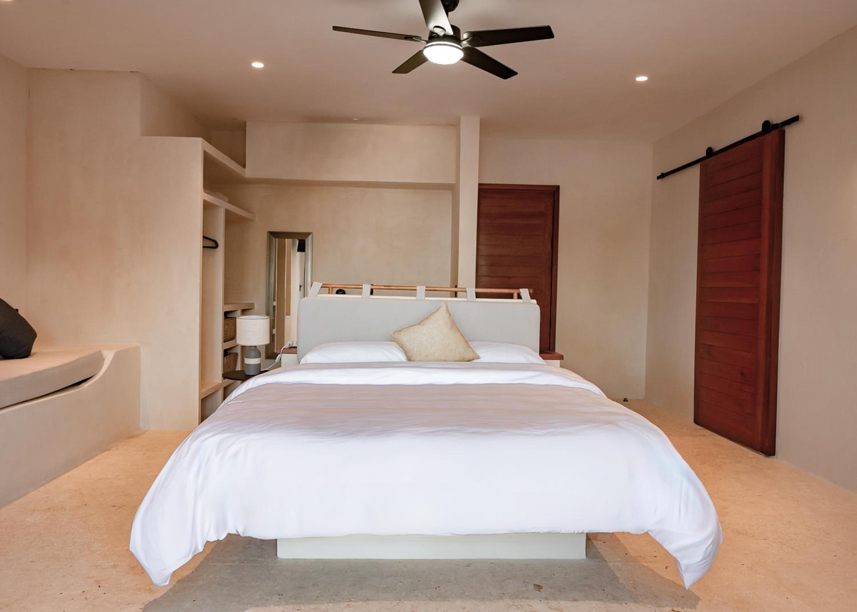 Suite with Sea View - Photo 2