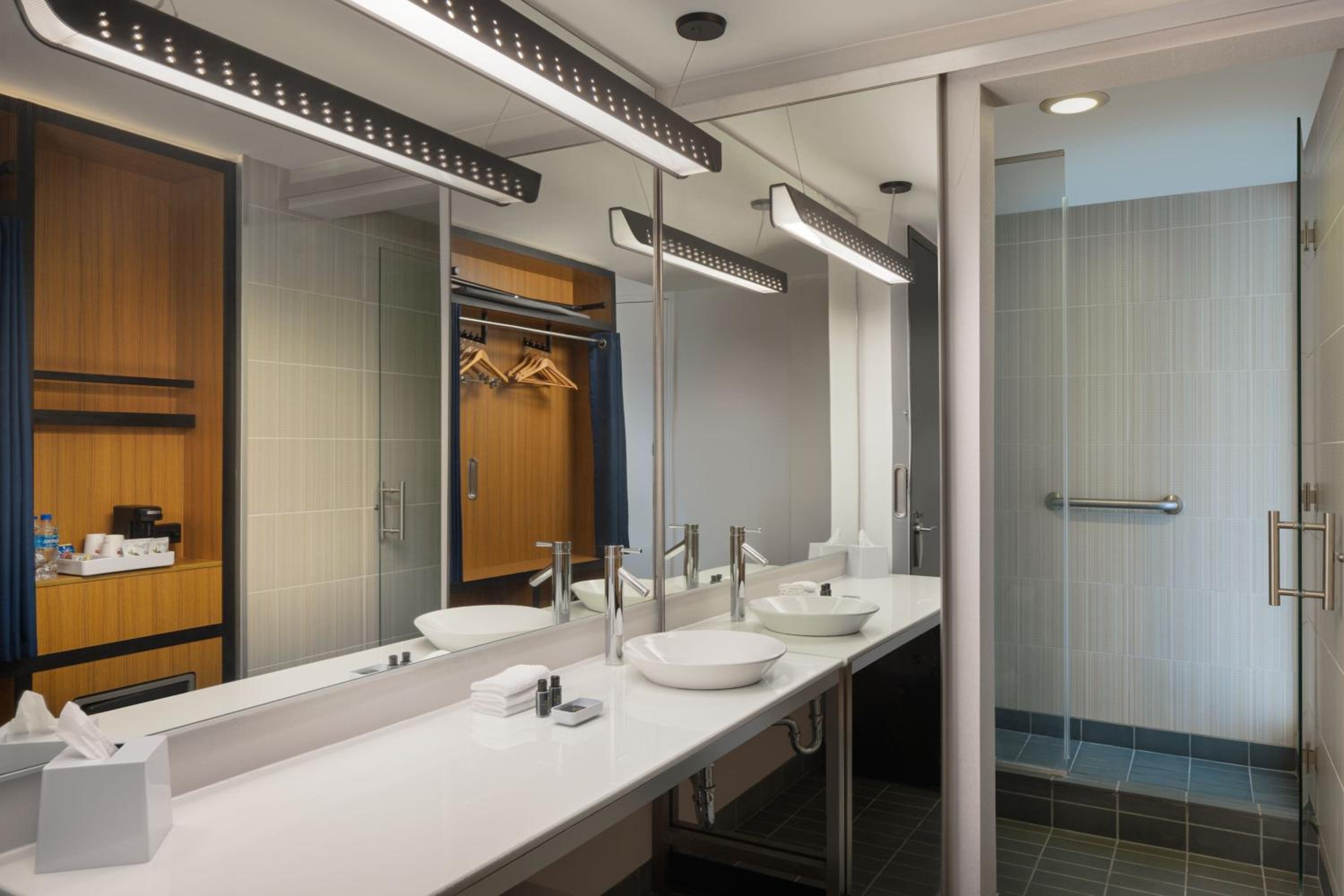 Queen Room with Two Queen Beds and Roll-in Shower - Mobility Accessible - Photo 2