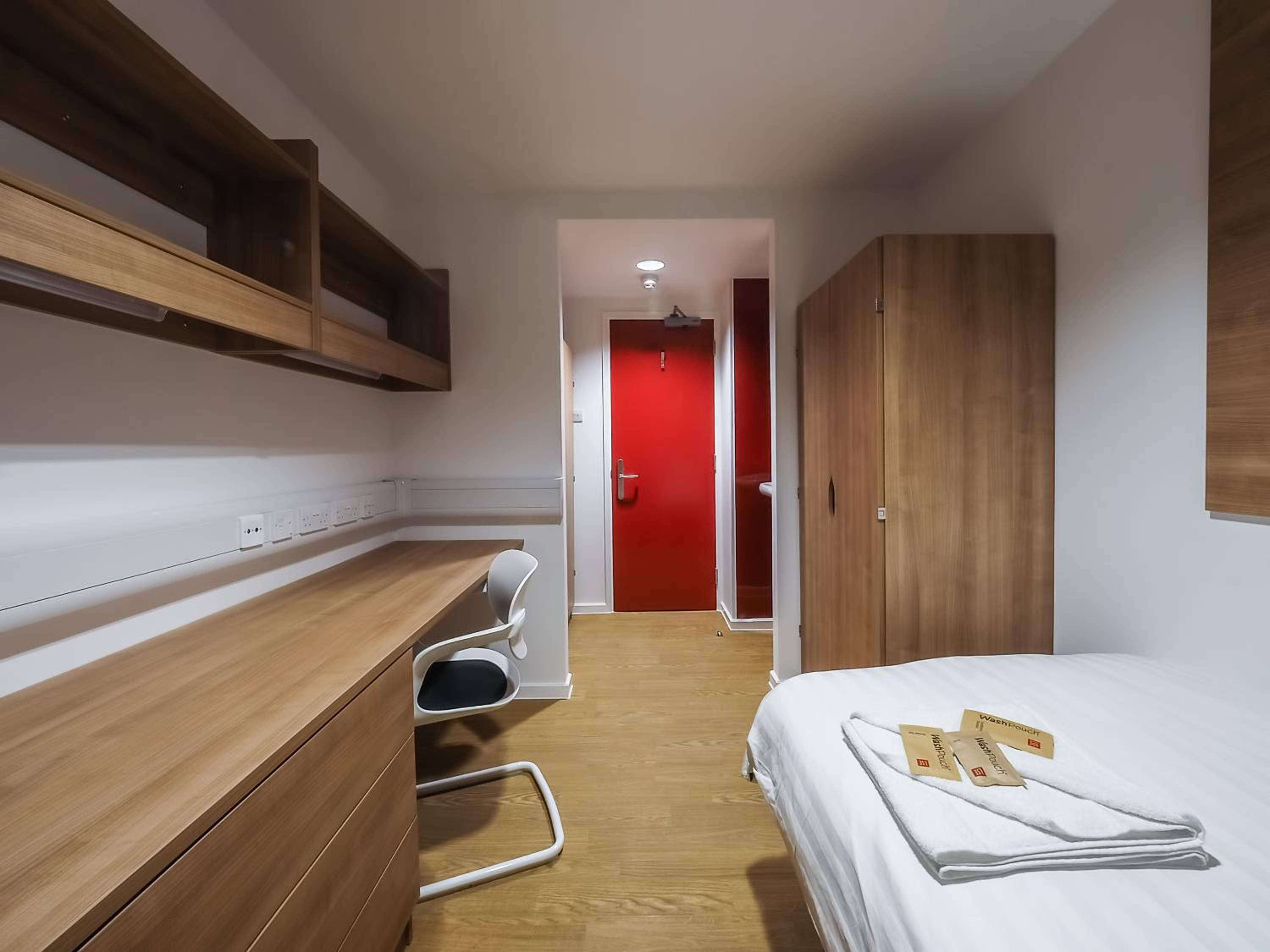 Standard Single Room with Shared Bathroom photo 2